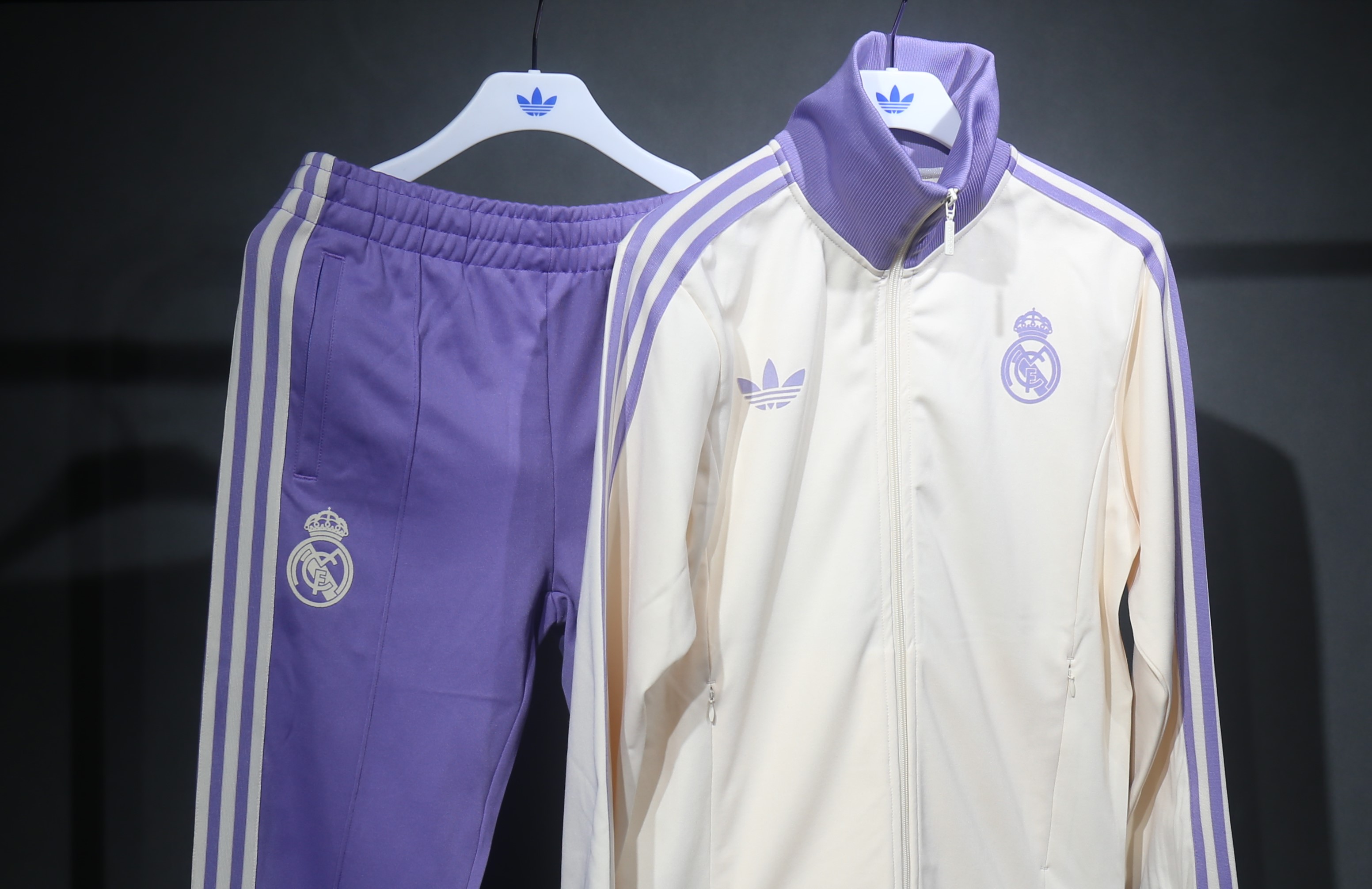 2025/2026 Real Madrid Long-Sleeved Jacket Football  Shirt