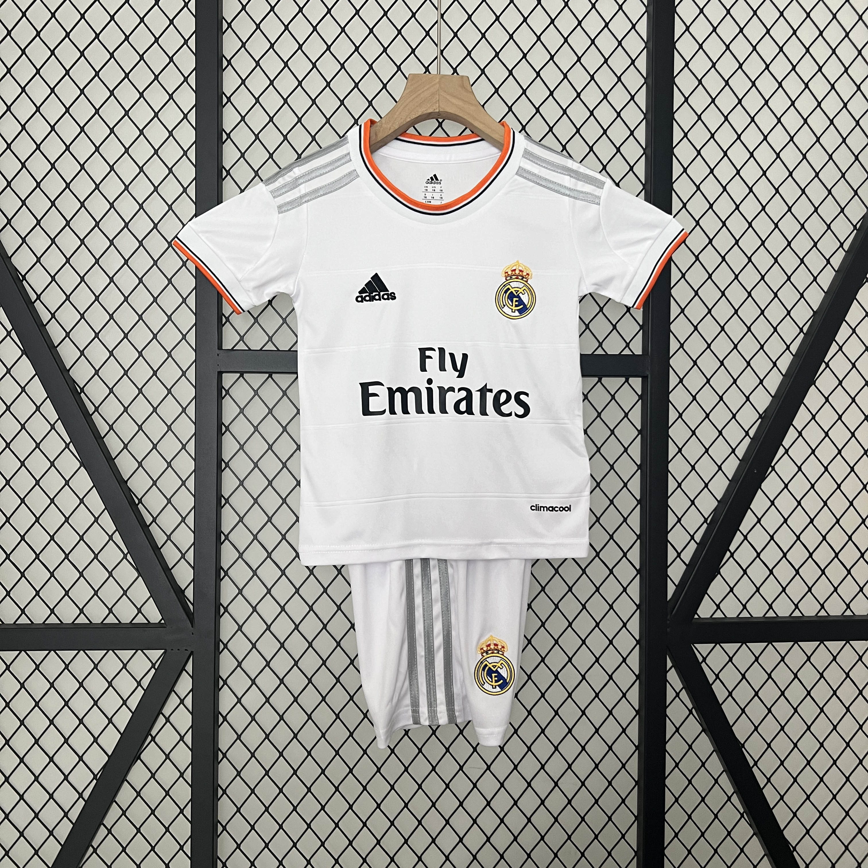 2013/2014 Retro Real Madrid Home Football Shirt Kids Size