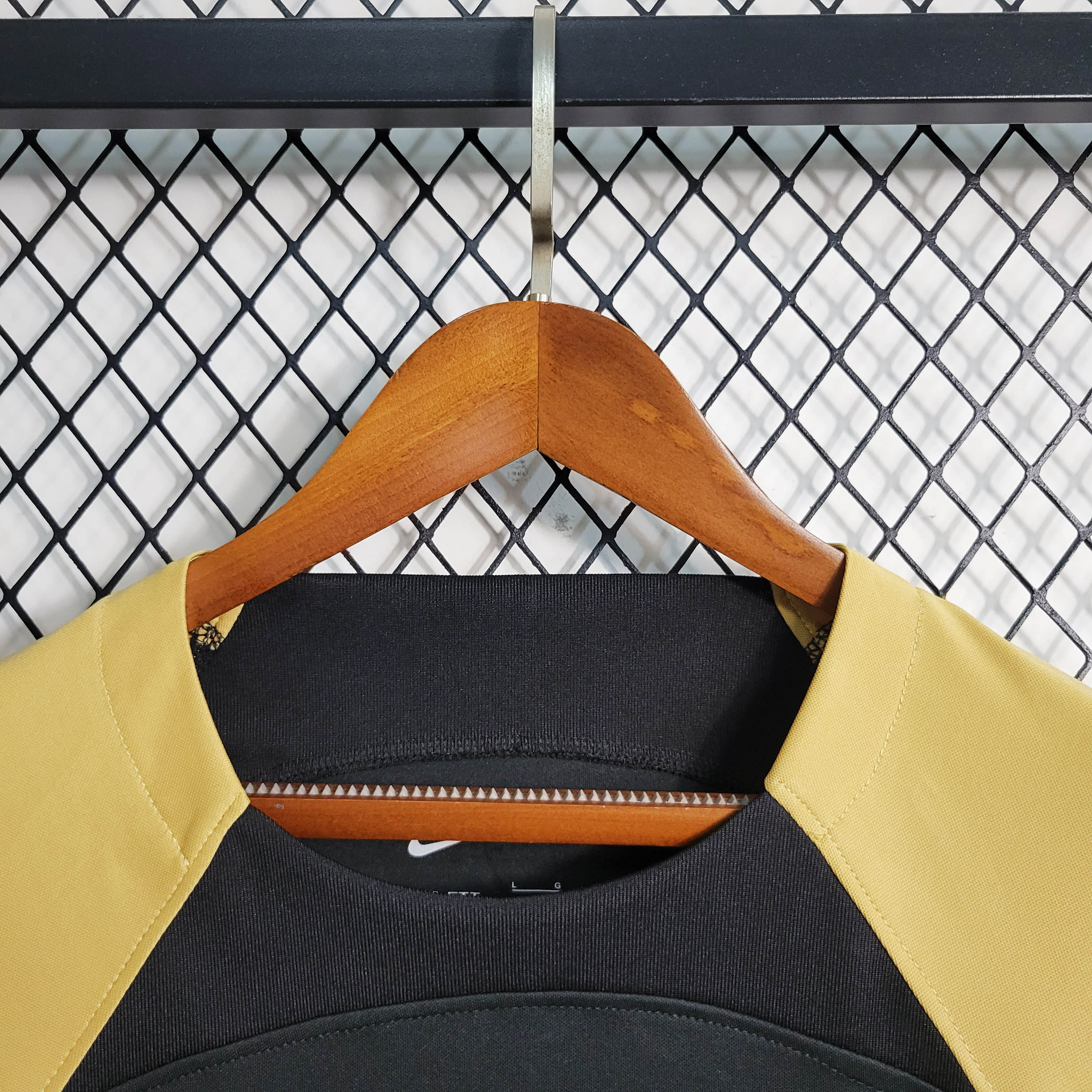 2023/2024 Sporting Lisbon Third Away Football Shirt