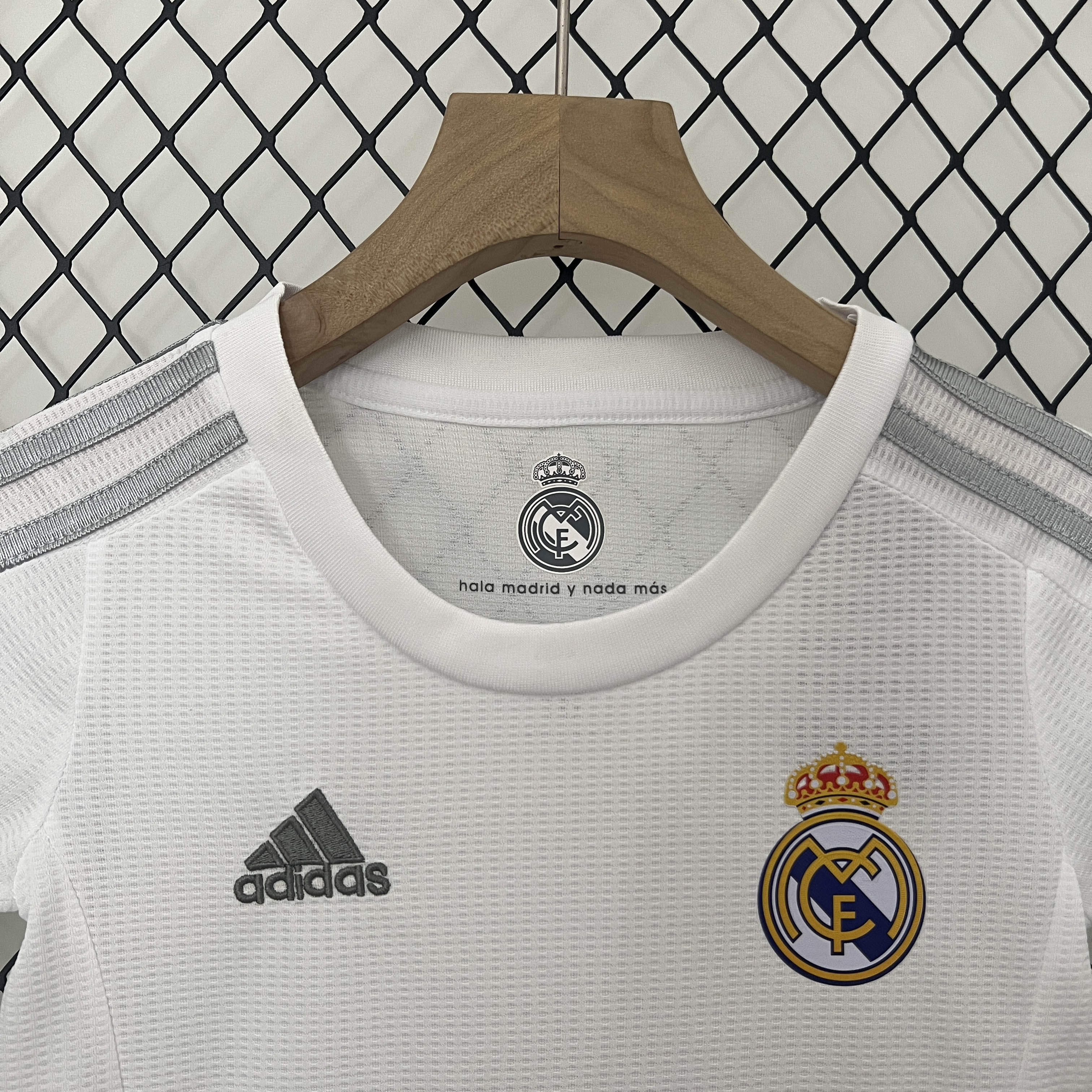 2015/2016 Retro Real Madrid Home Football Shirt Kids Size