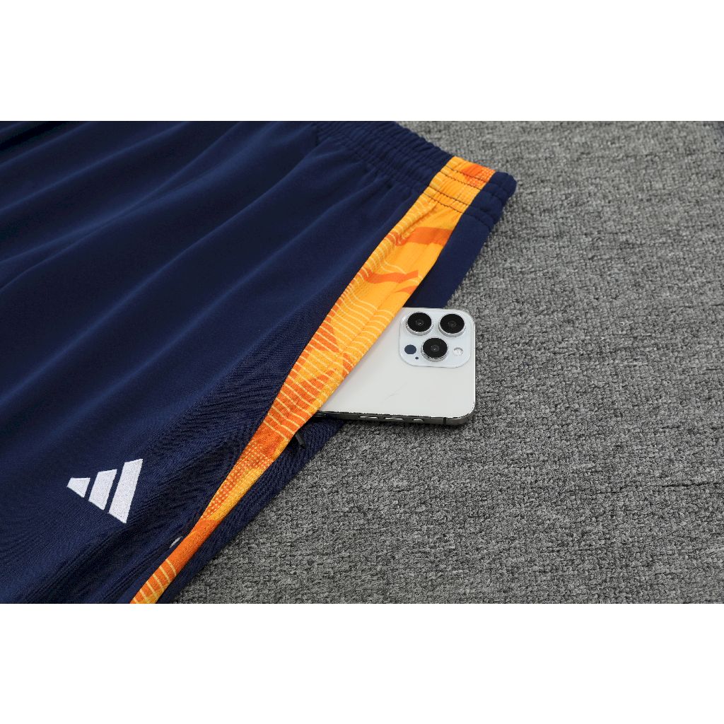 2024/2025 Real Madrid Hooded Long Sleeves Training Suit White Football Shirt