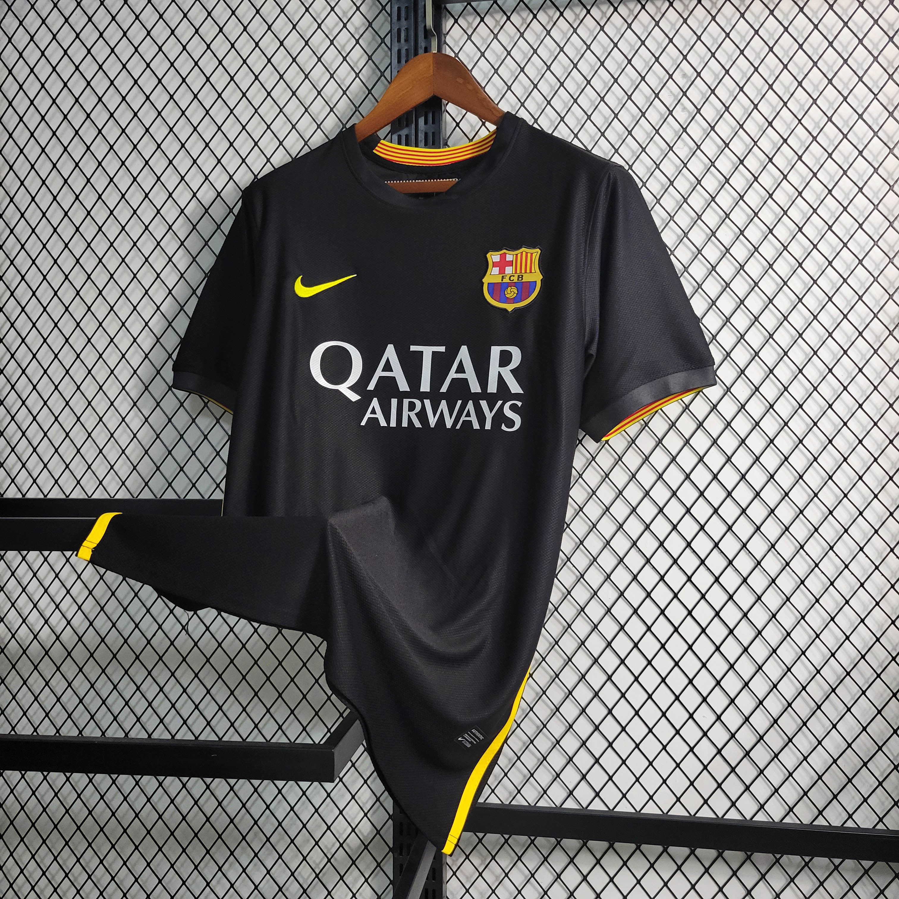 2013/2014 Retro Barcelona Third Away Football Shirt