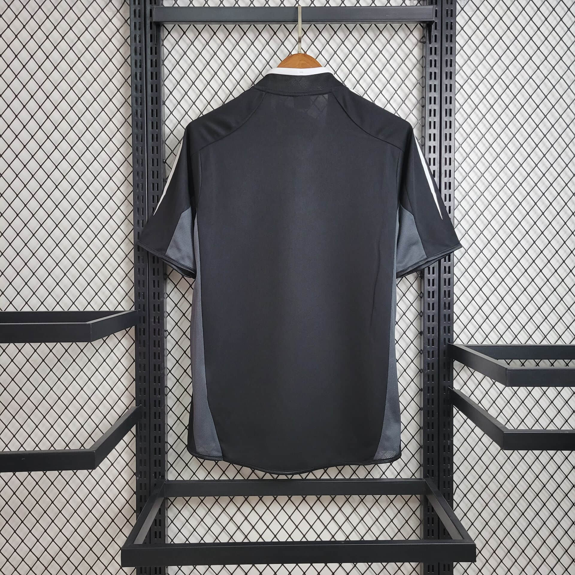 2004/2005 Retro Real Madrid Away Football Shirt