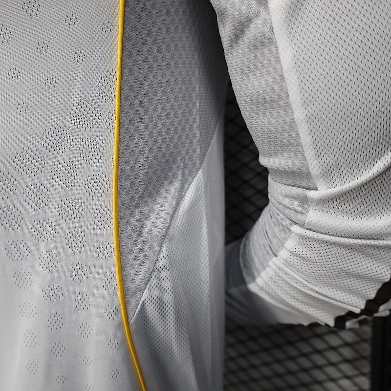 2025/2026 Long Sleeve Player Version Real Madrid Home Football Shirt