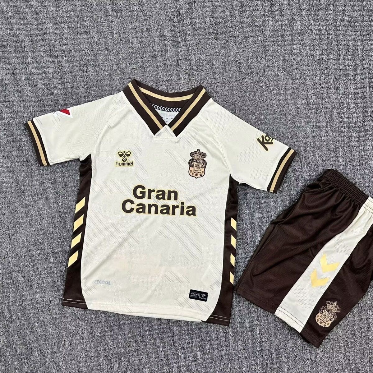 2025/2026 Las Palmas Third Away Football Shirt Kids Size 1:1 Thai Quality