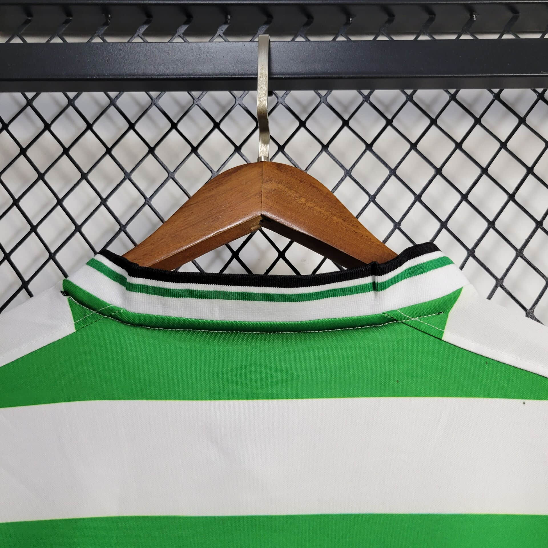 2001/2003 Retro Celtic Home Football Shirt