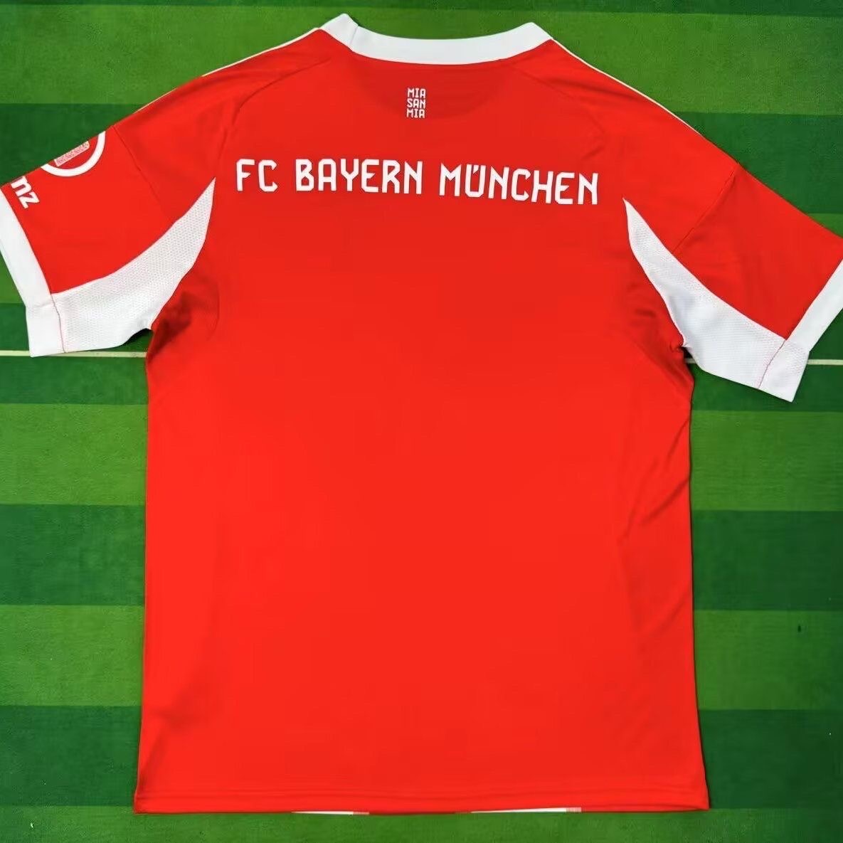 2025/2026 Bayern Munchen HomeFootball shirt 1:1 Thai Quality