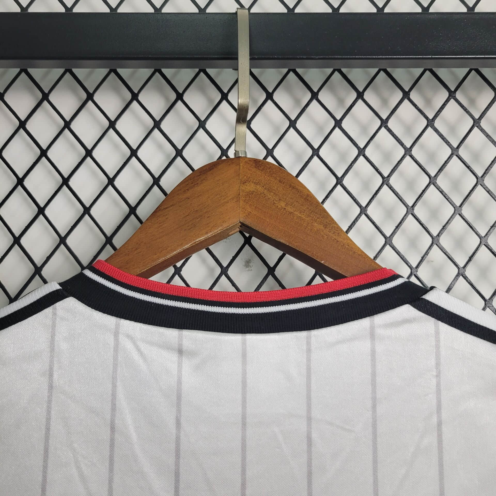 1983 Retro Manchester United Away Football Shirt