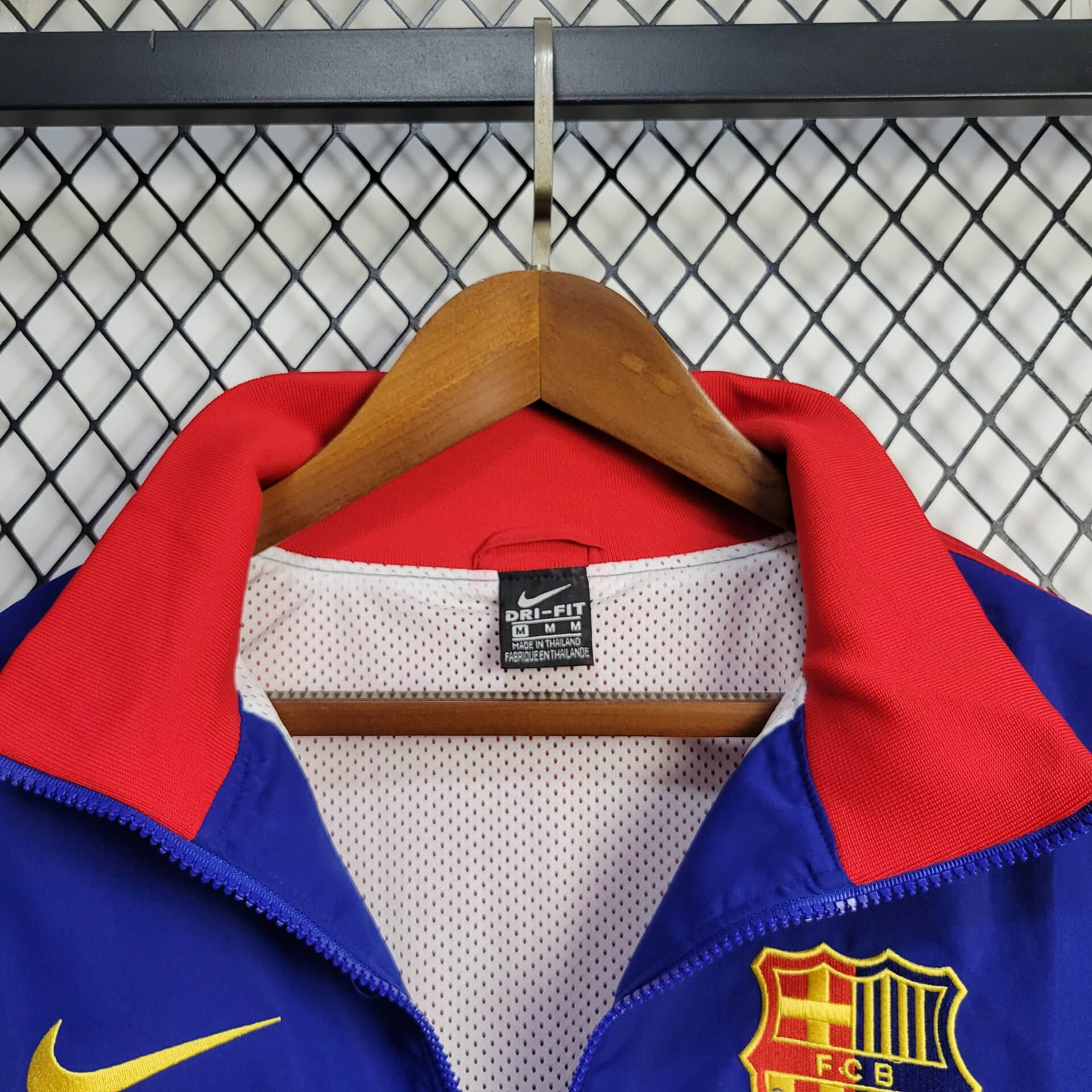 2025/2026 Barcelona Windbreaker Football Shirt