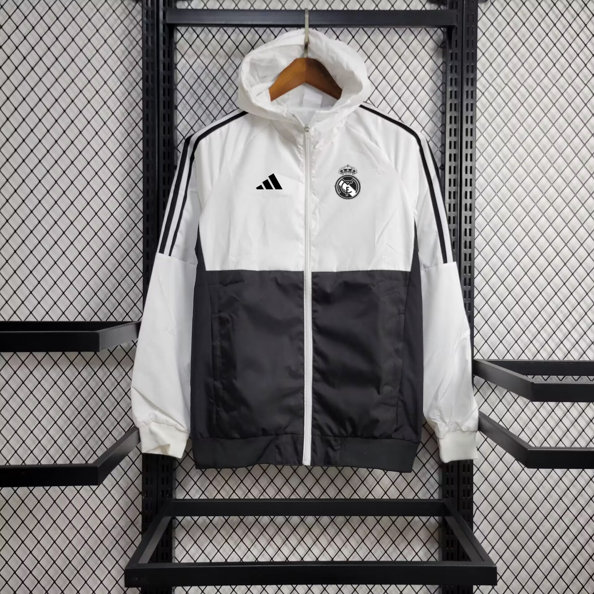 2024/2025 Real Madrid Windbreaker Football Shirt