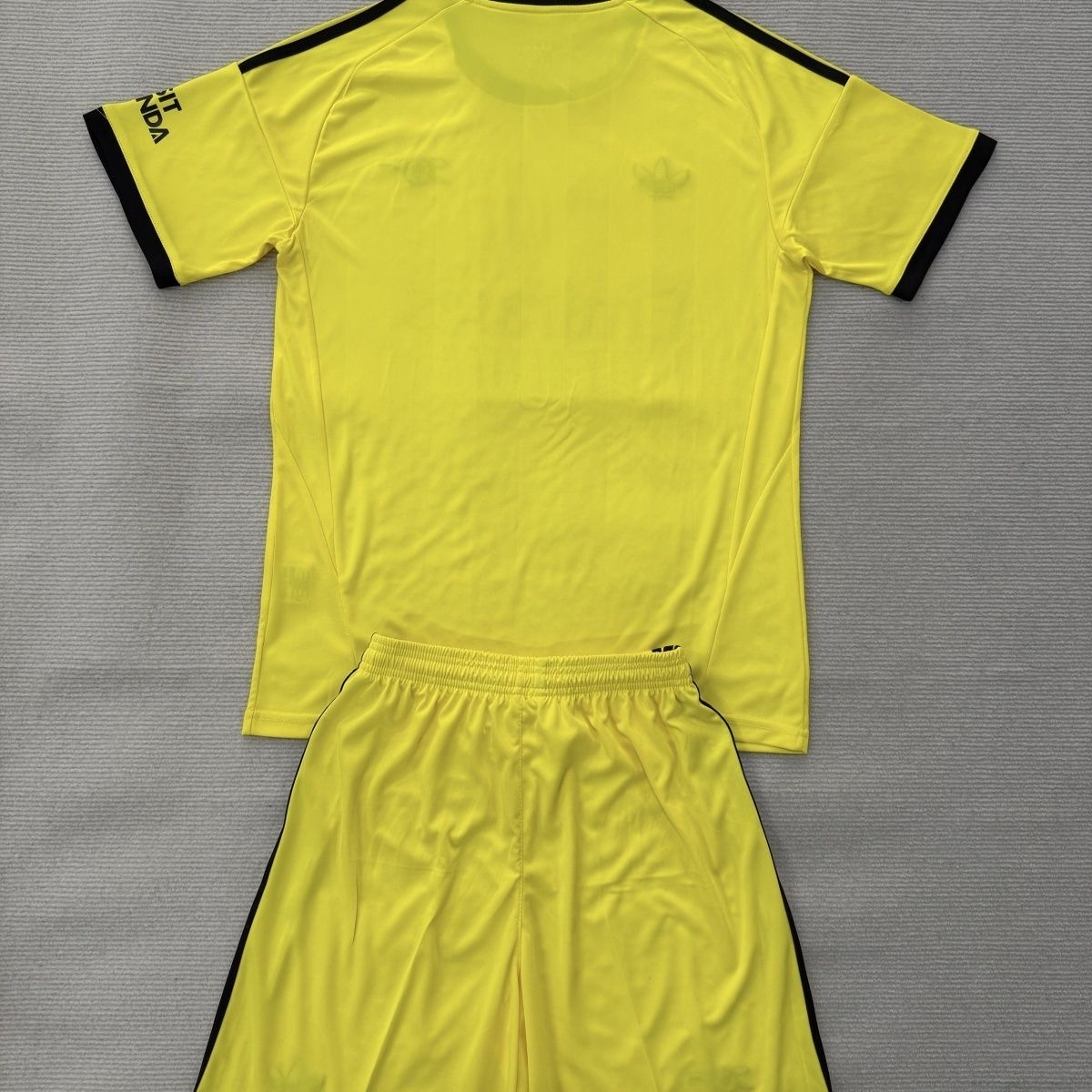 2025/2026 Arsenal Goalkeeper Football Shirt Kids Size 1:1 Thai Quality