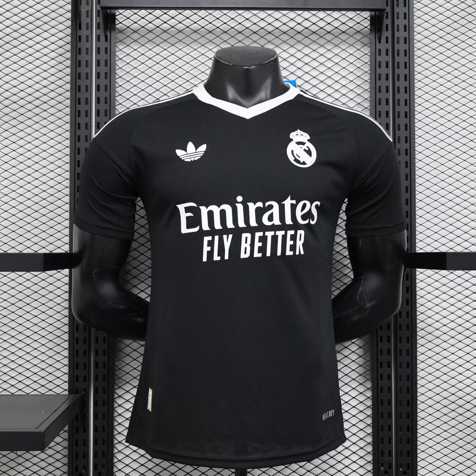 2024/2025 Player Version Real Madrid Goalkeeper Football Shirt