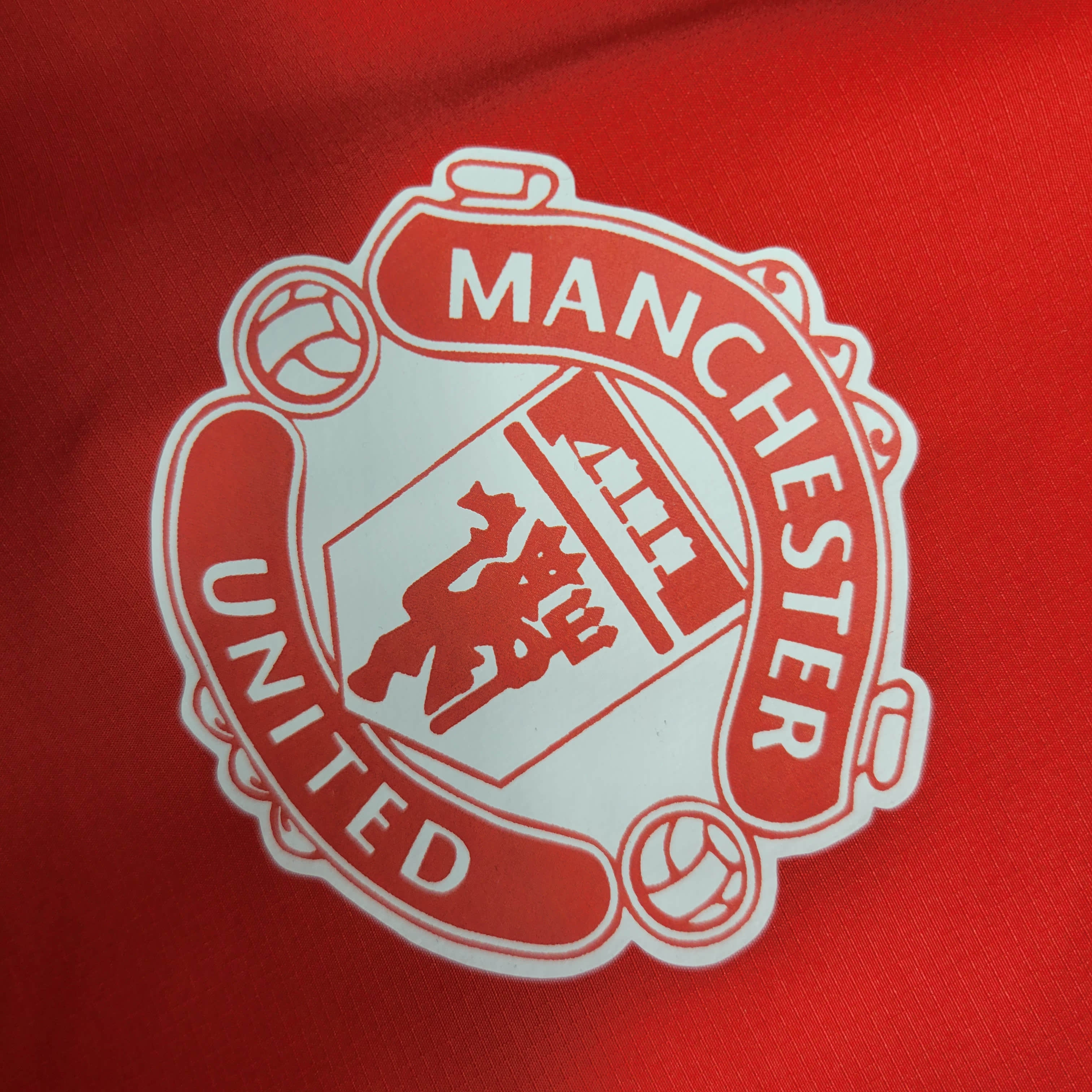 2023/2024 Manchester United Windbreaker Red Football Shirt