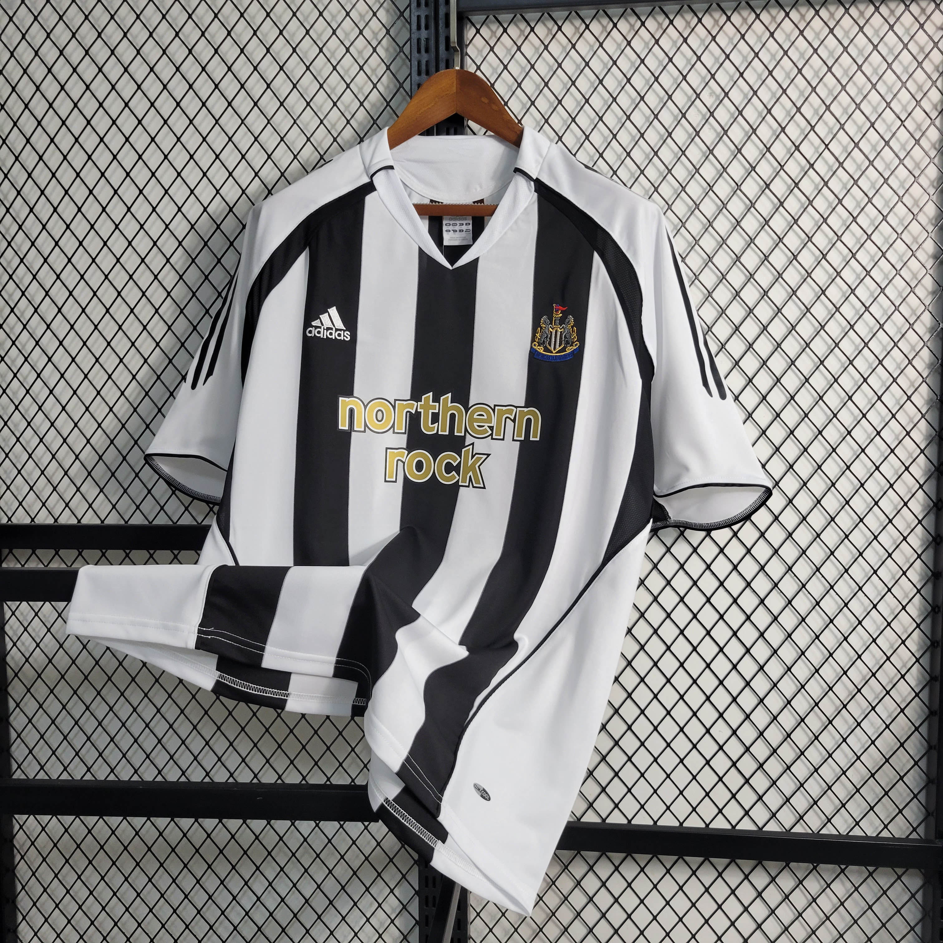 2004/2006 Retro Newcastle United Home Football Shirt