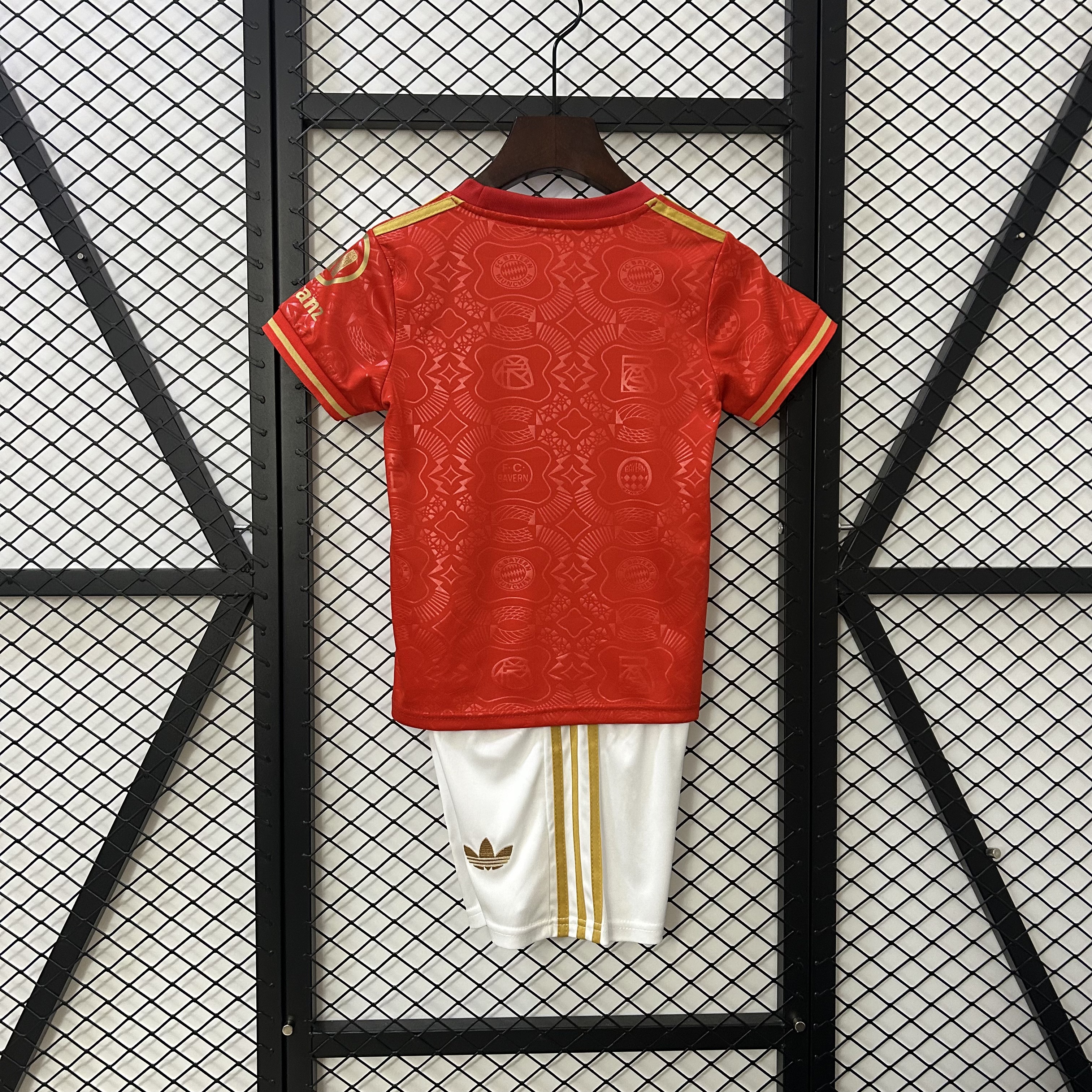 2025/2026 Bayern Munchen 125th Anniversary Football Shirt kids Size