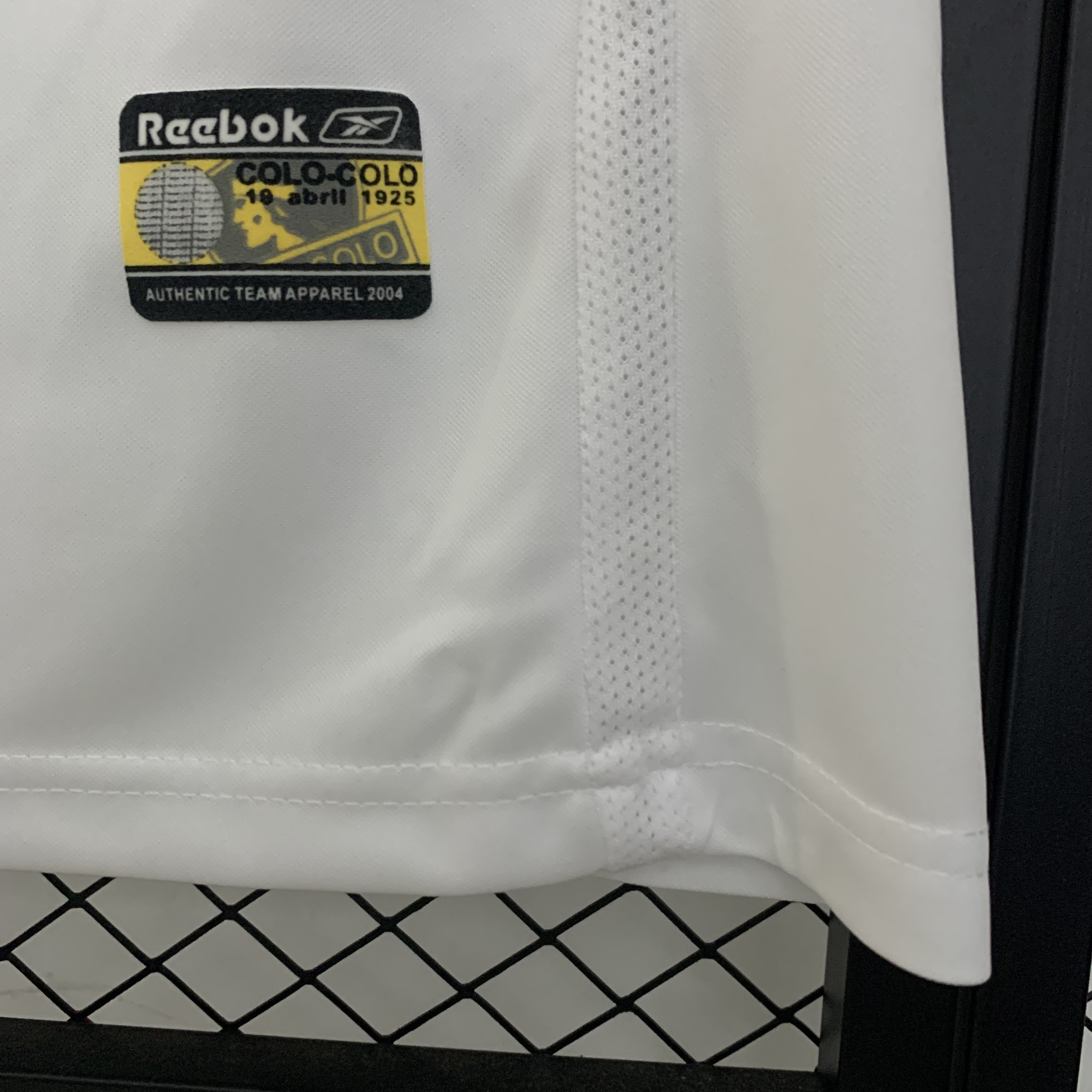 2004 Retro Colo Colo Home FootballShirt 1:1 Thai Quality