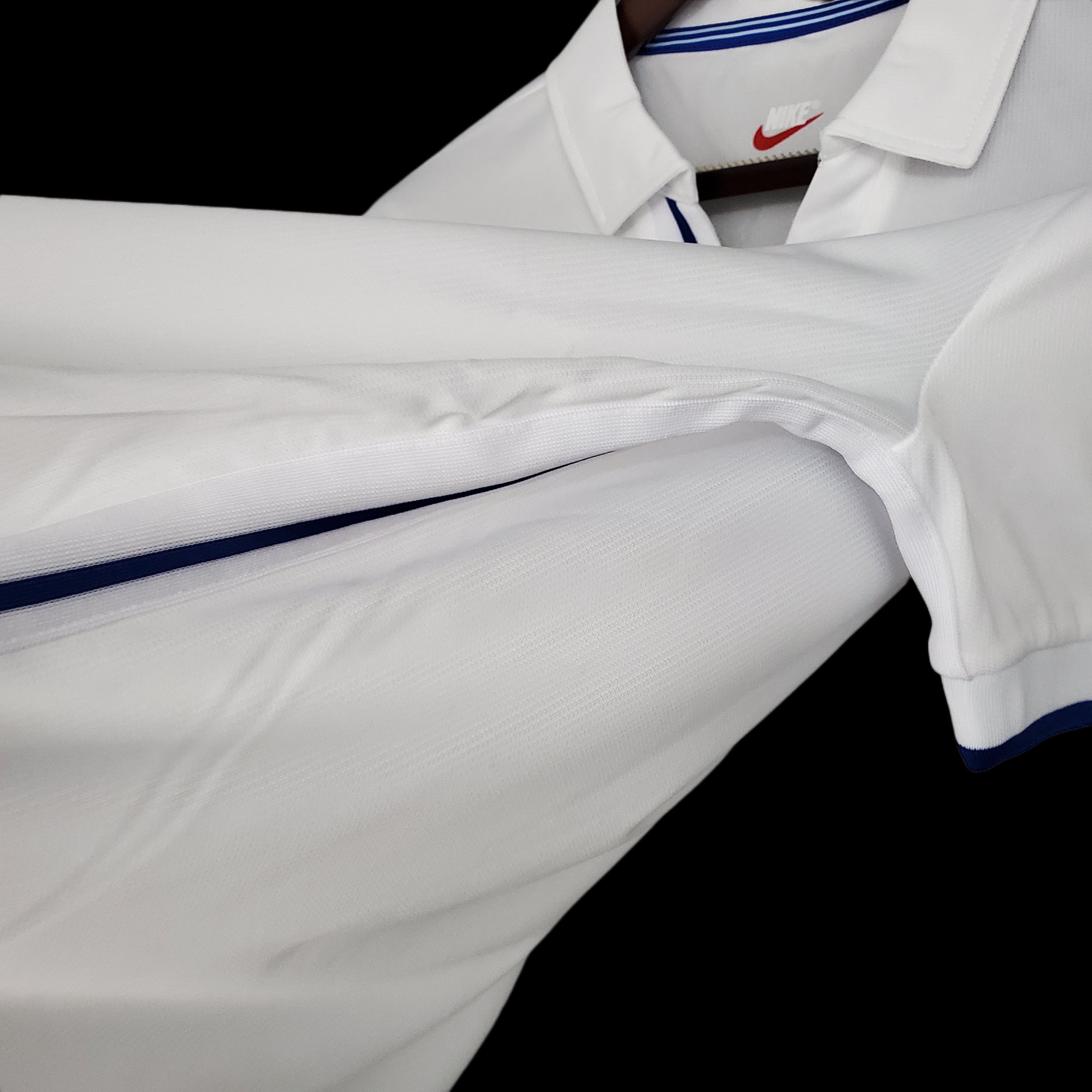 1998 Retro Italy Home Football Shirt