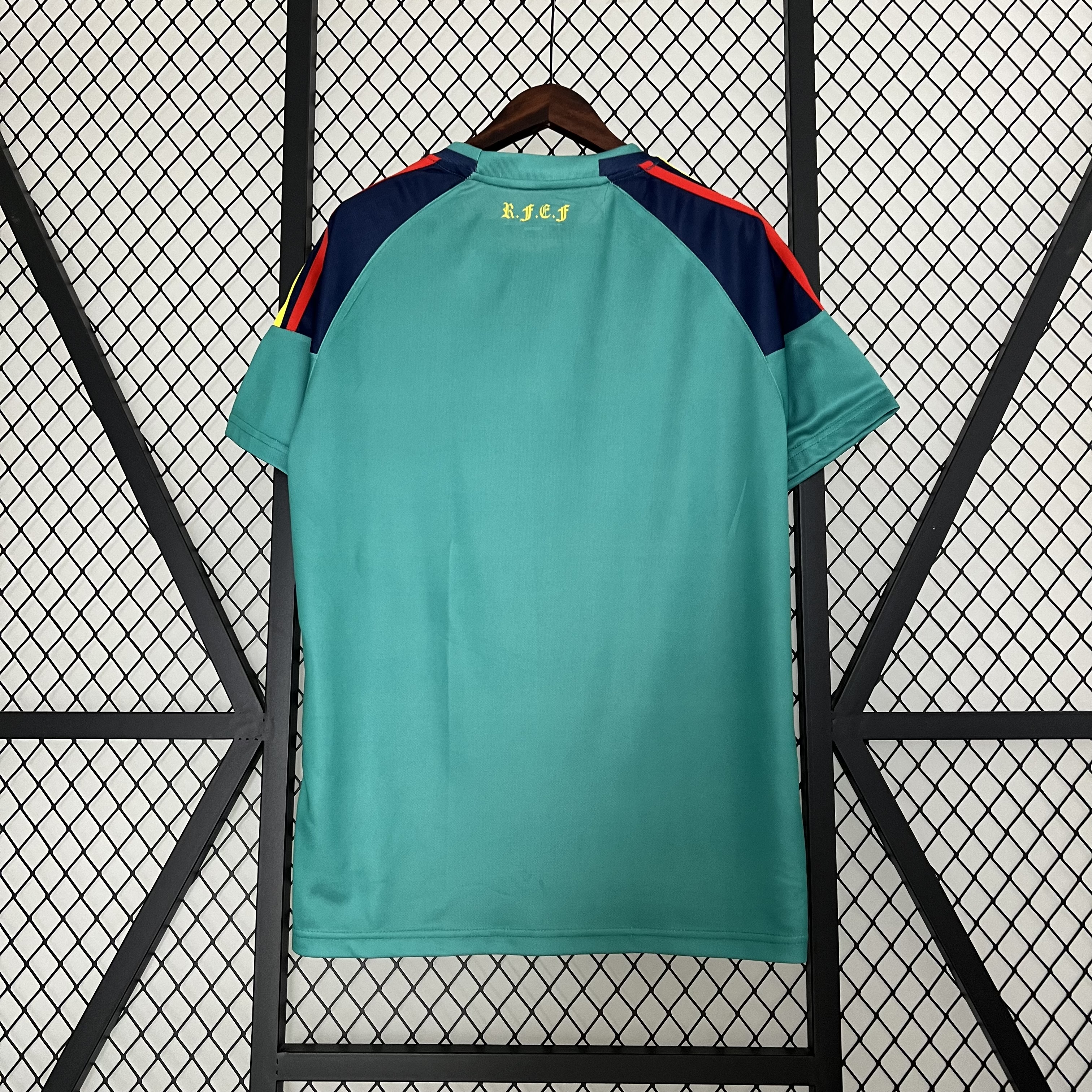 2010 Retro Spain goalkeeper Football Shirt 1:1 Thai Quality