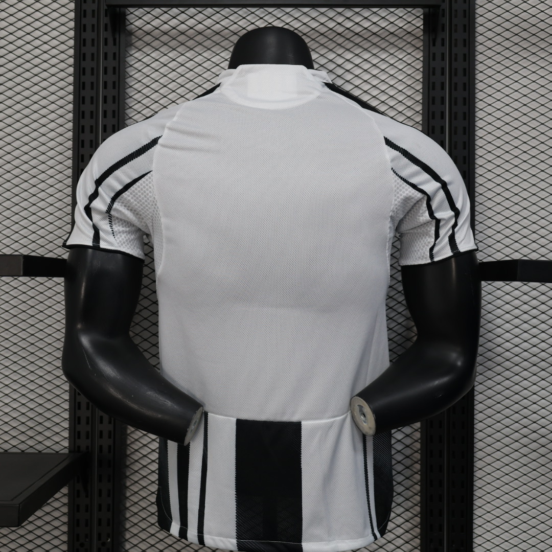 2025/2026 Player Version Juventus Home Football Shirt