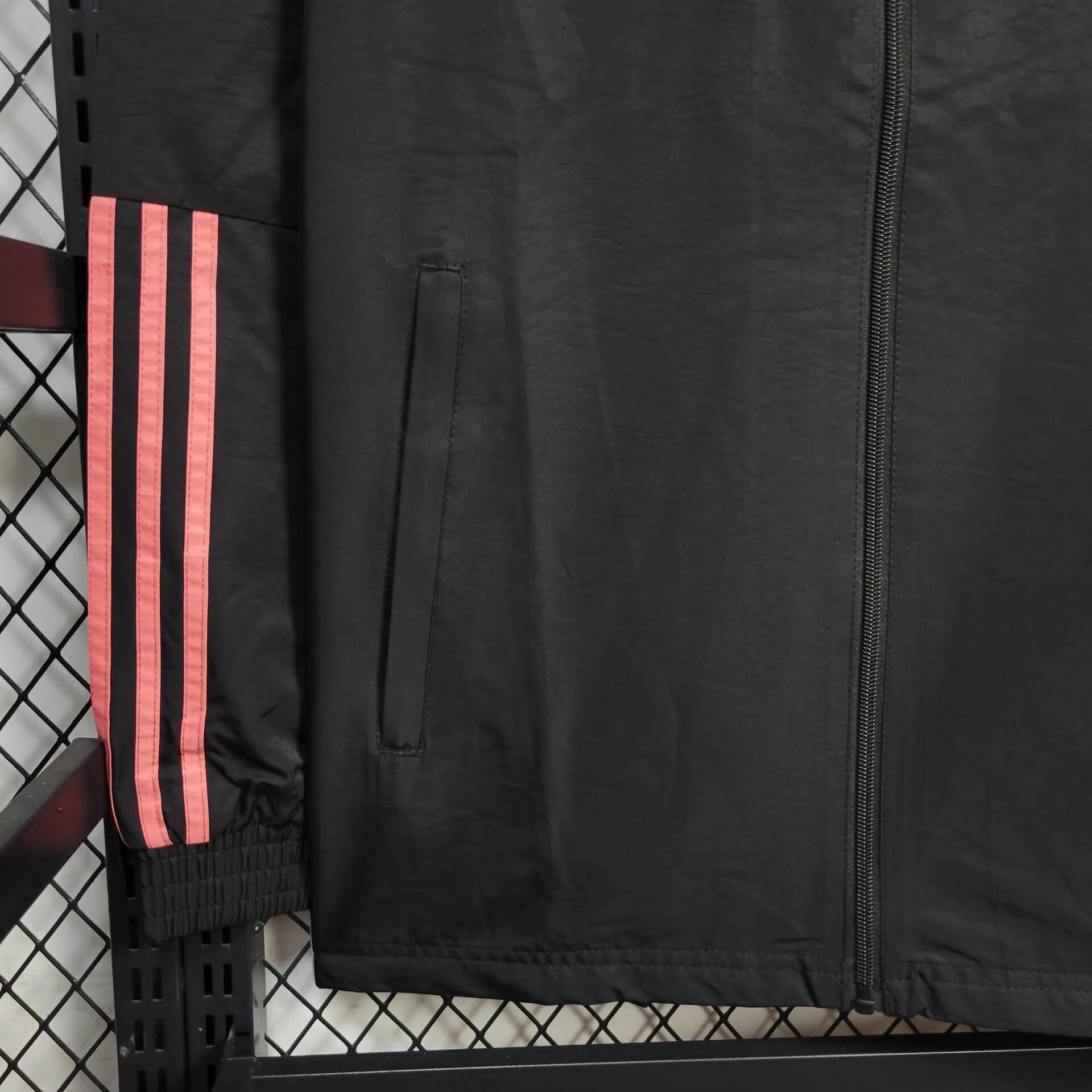 2025/2026 Bayern Munich  Windbreaker Football Shirt