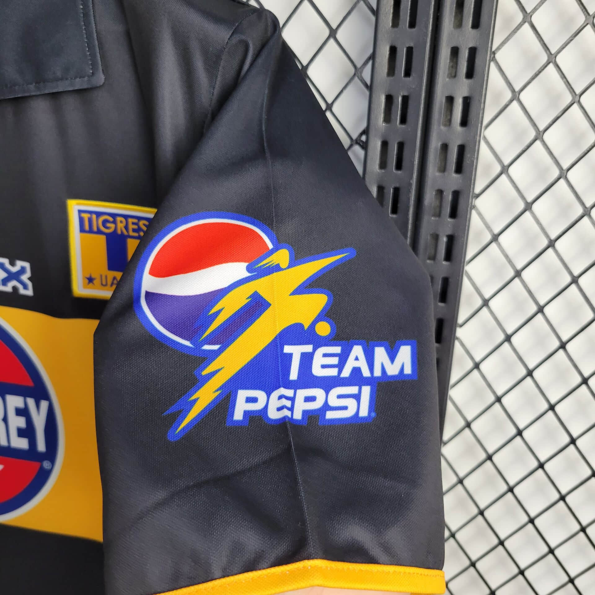 1999/2000 Retro Tigres UANL Away Football Shirt