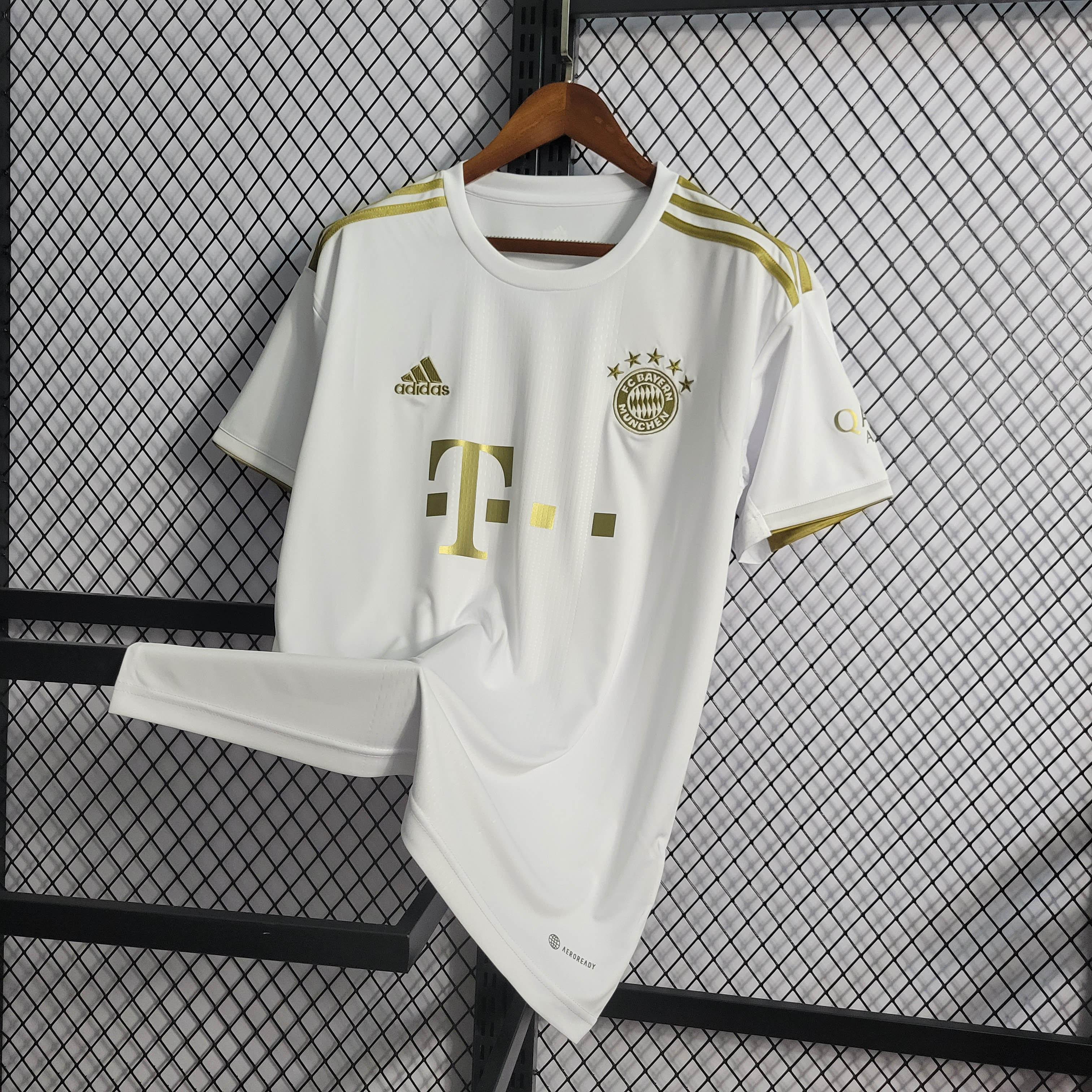 2022/2023 Bayern Munchen Away Football Shirt