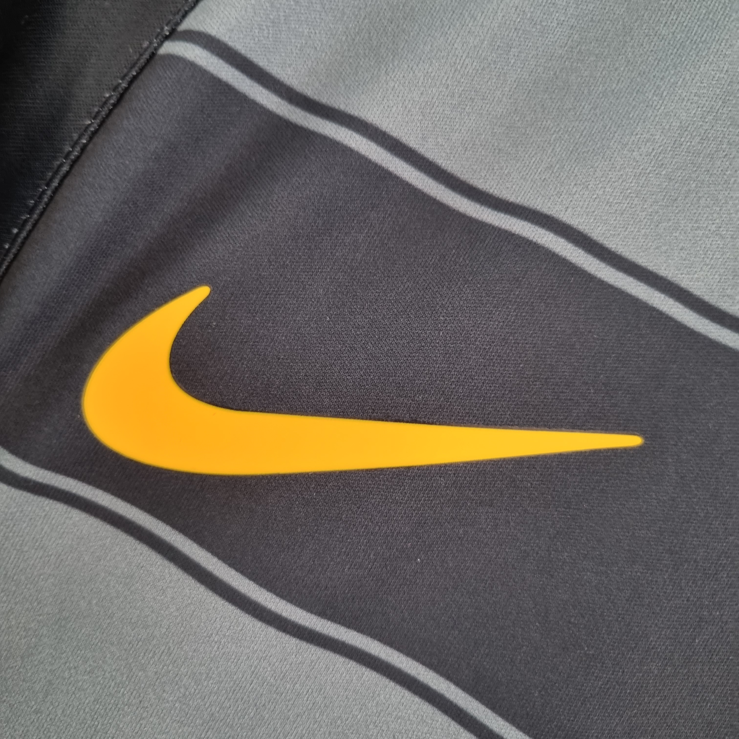 2004/2005 Retro Inter Milan Third Away Football Shirt 1:1 Thai Qualit