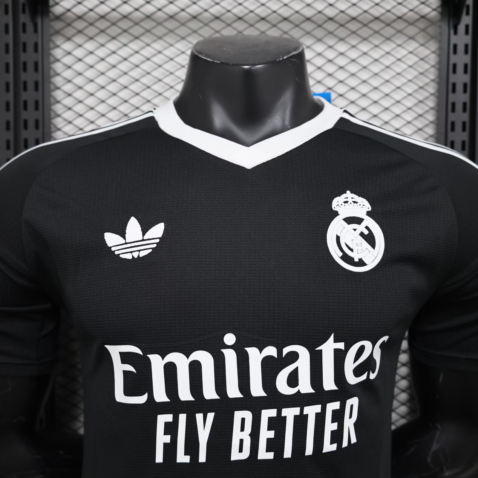 2024/2025 Player Version Real Madrid Goalkeeper Football Shirt