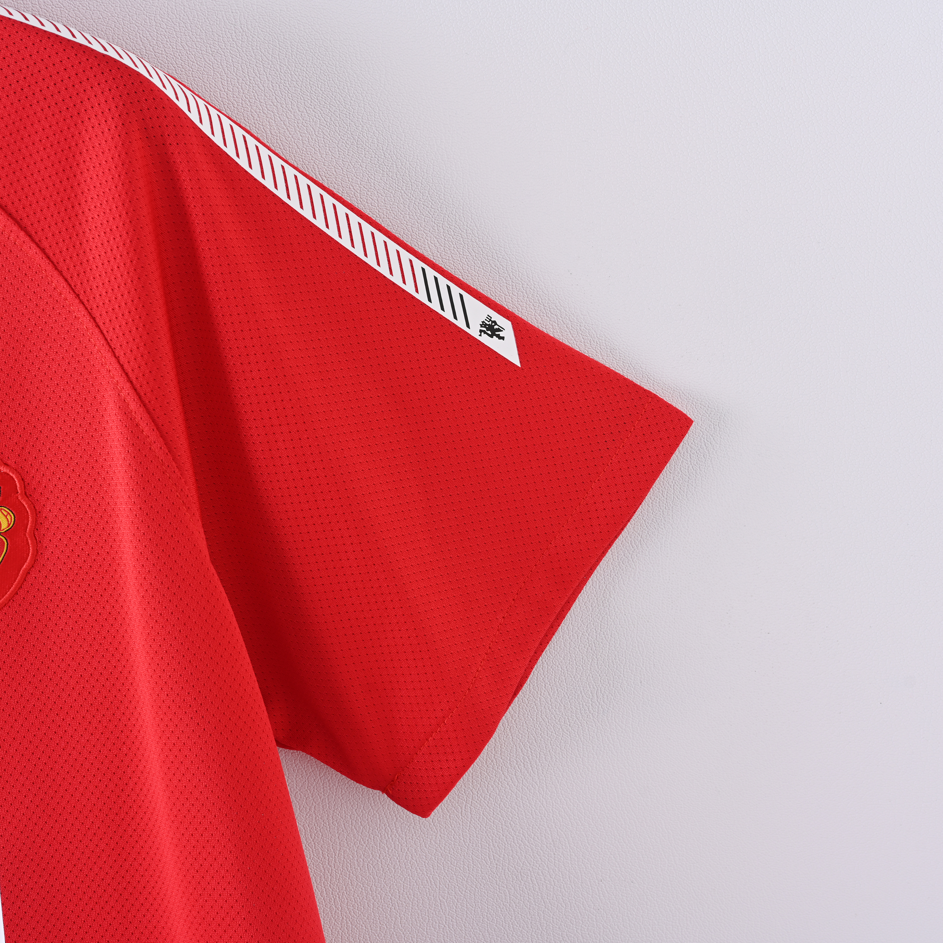 2010/2011 Retro Manchester UnitedHome Football shirt 1:1 Thai Quality