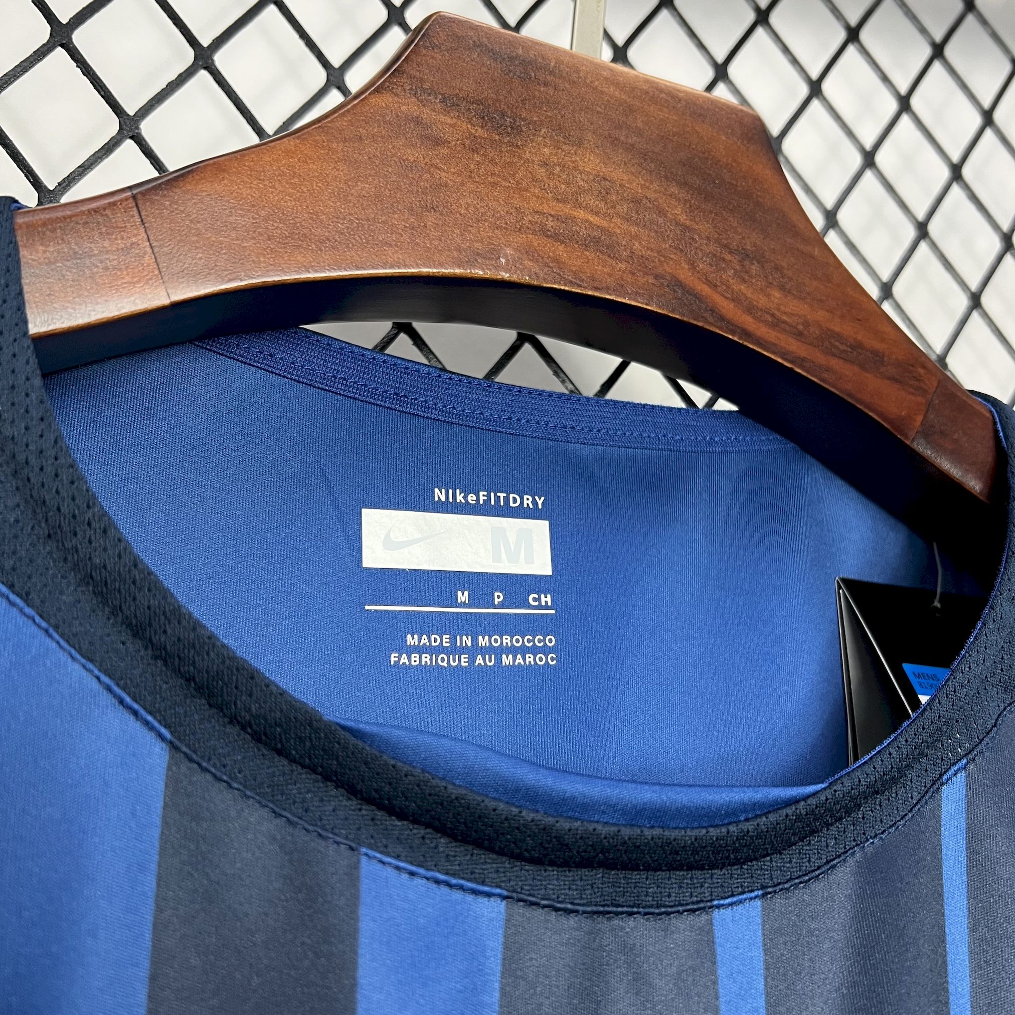 2004/2005 Retro Barcelona Away Football Shirt