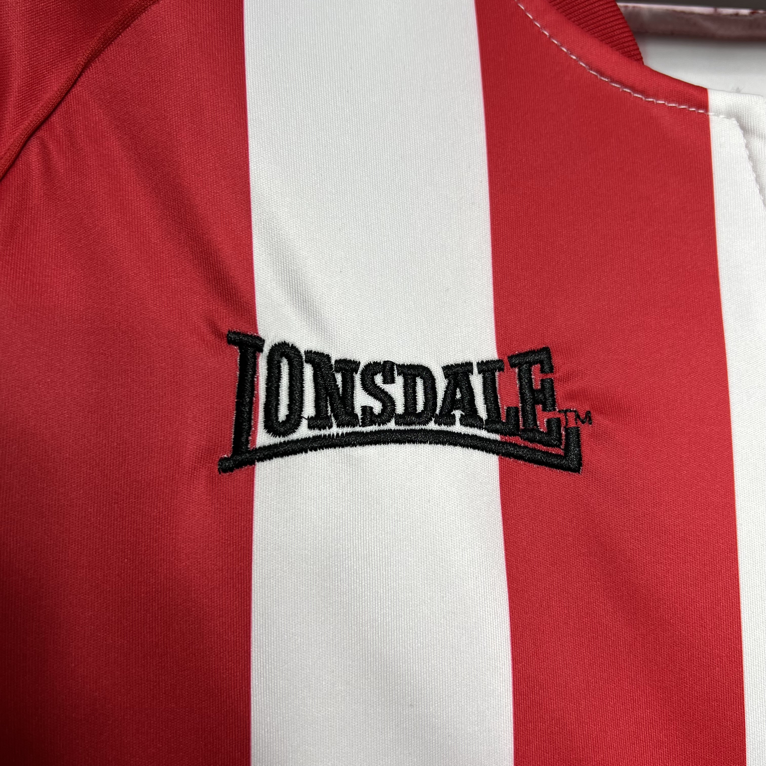 2005/2006 Retro Sunderland Home Football Shirt
