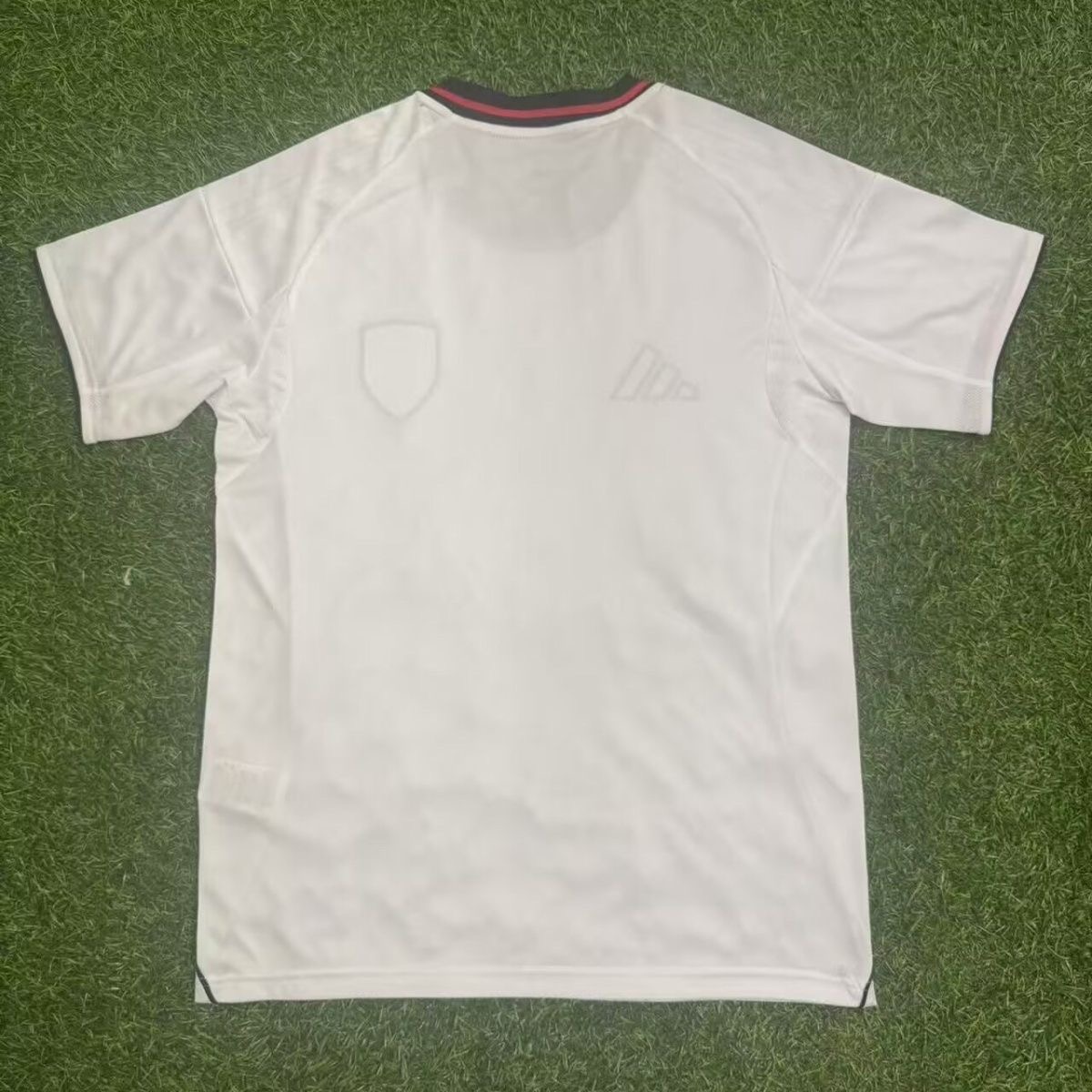 2025/2026 Fulham Home Football Shirt 1:1 Thai Quality