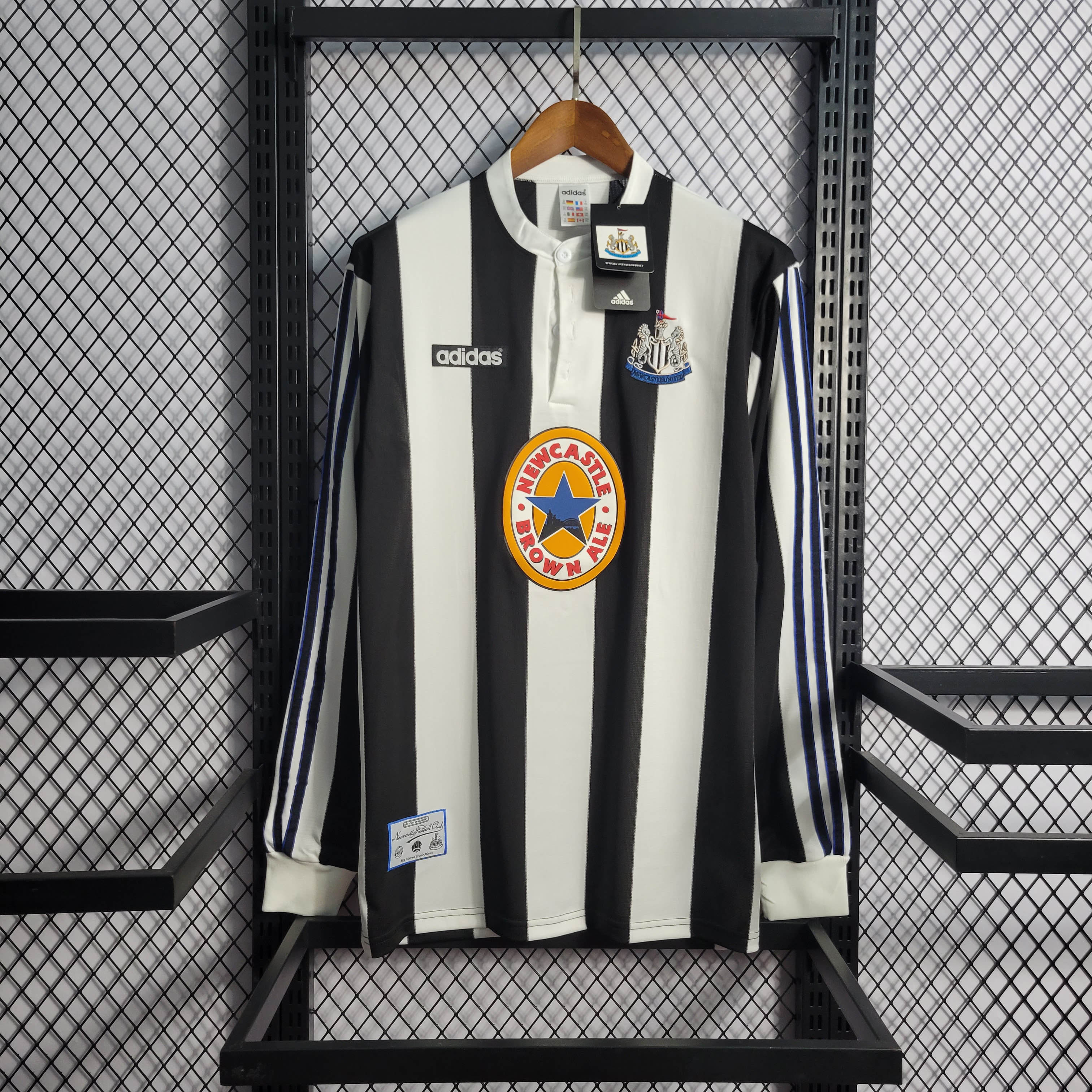 1997/1999 Retro Long Sleeve Newcastle United Home Football Shirt