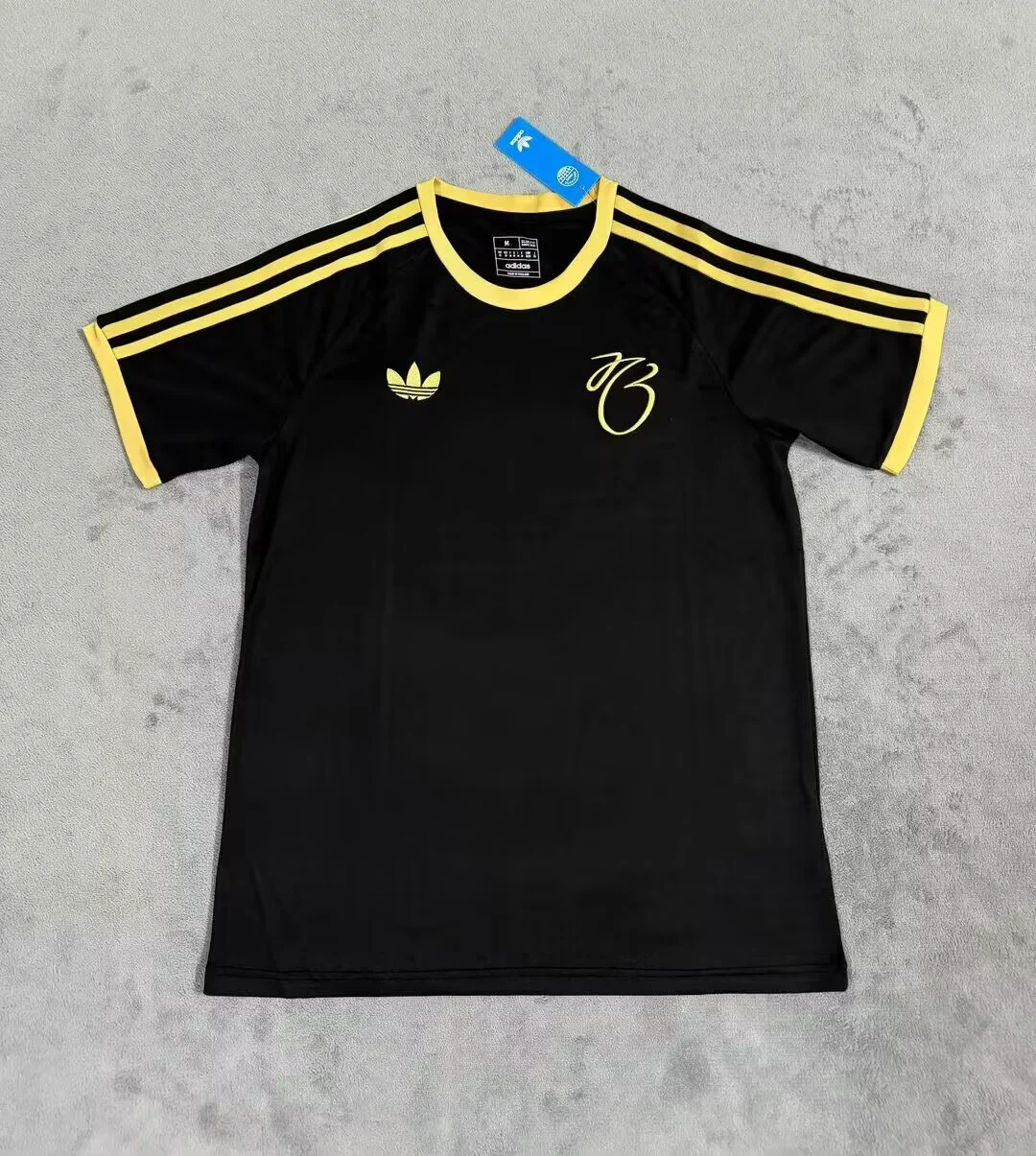 2025/2026 Real Madrid Bellingham CrewNeck Football Jersey 1:1 Thai Quality  Football Shirt 1:1 Thai Quality