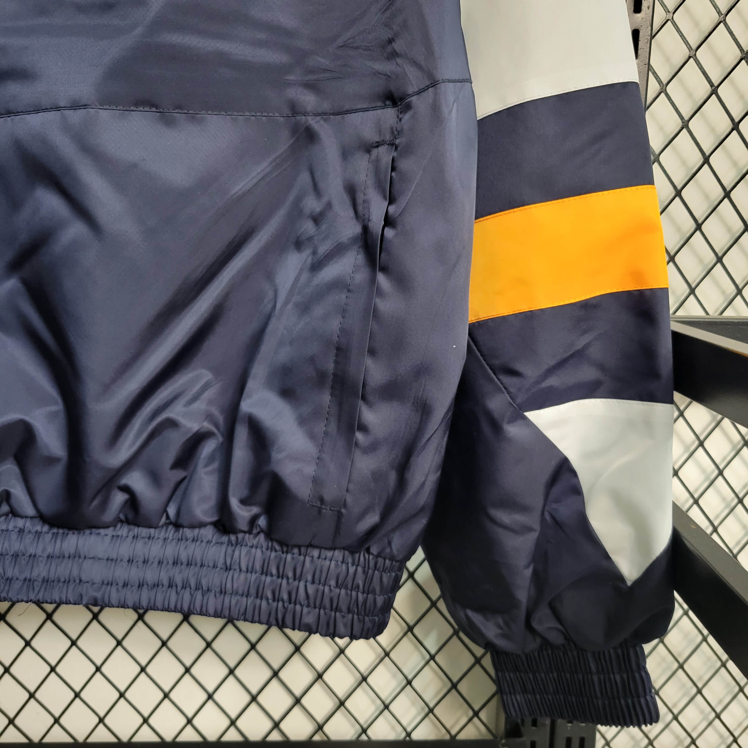 2023/2024 Real Madrid Windbreaker(White-Black)Football Shirt