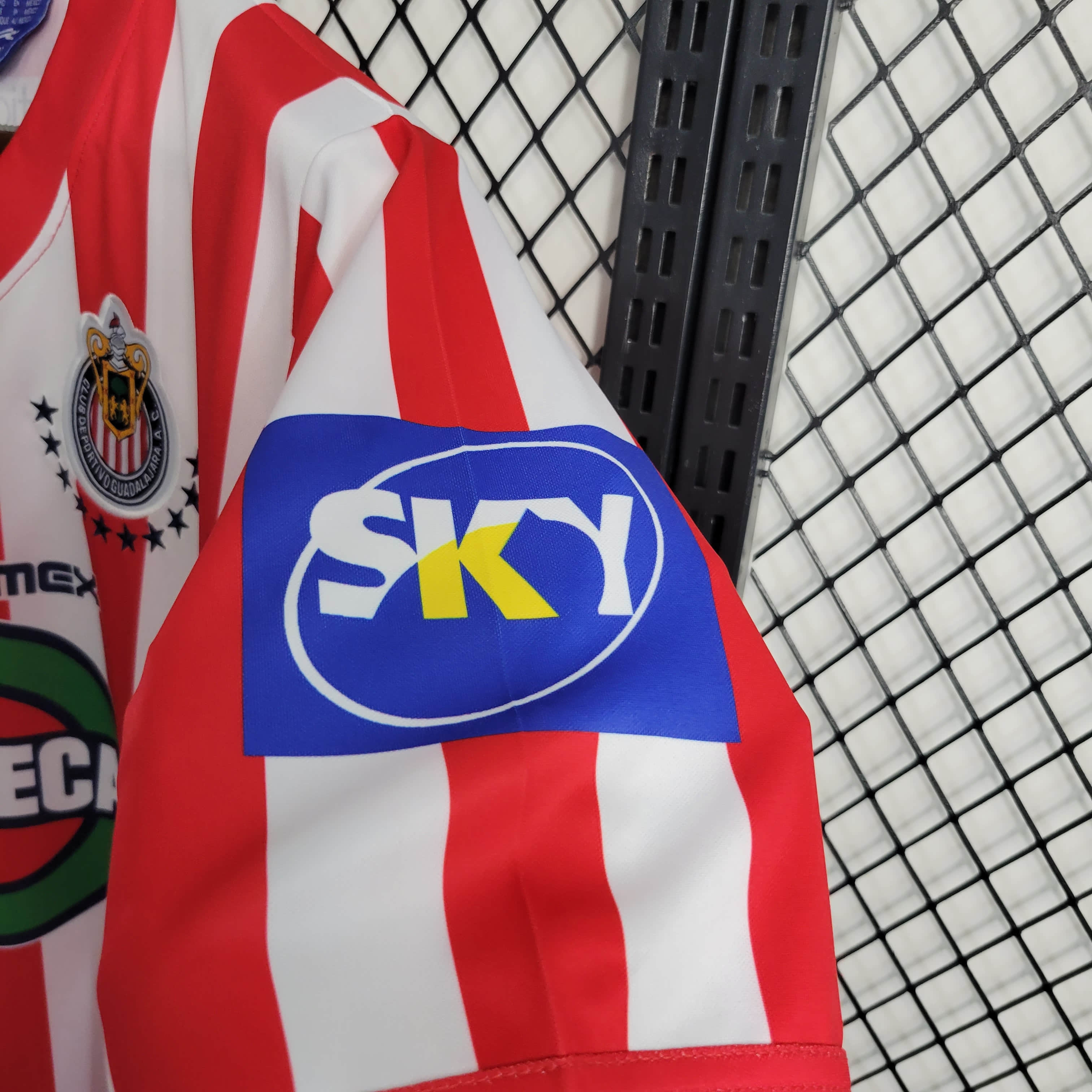 2001/2002 Retro Chivas de Guadalajara Home Football Shirt