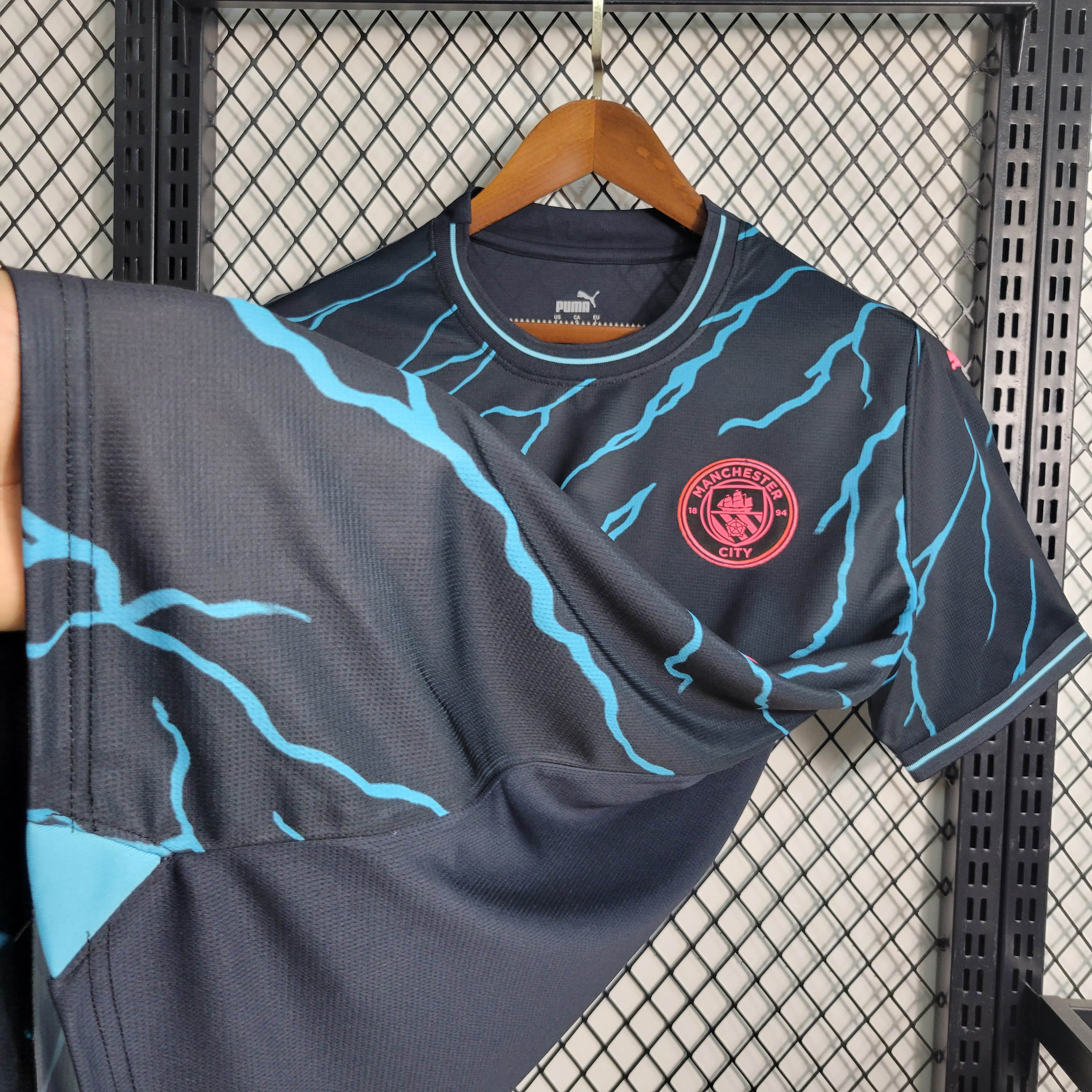 2023/2024 Manchester City Third Away Football Shirt