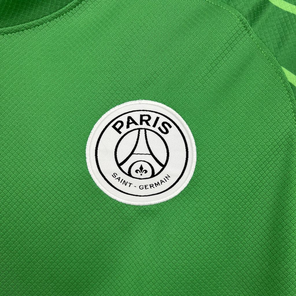 2025/2026 Long Sleeve Paris Saint-Germain Goalkeeper Football Shirt