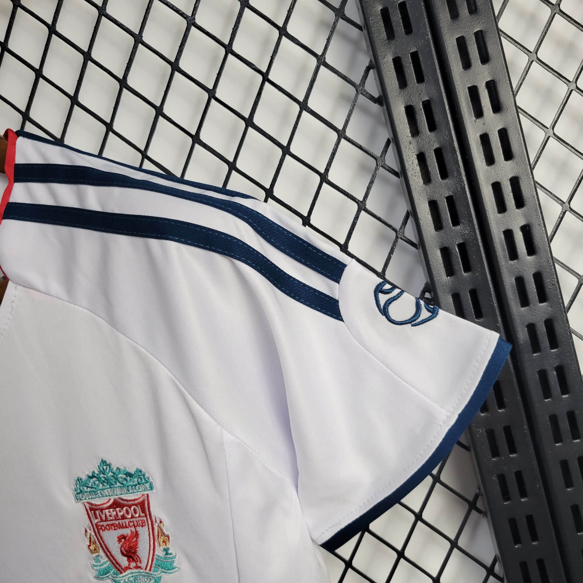 2006/2007 Retro Liverpool Away Football Shirt Kids Size