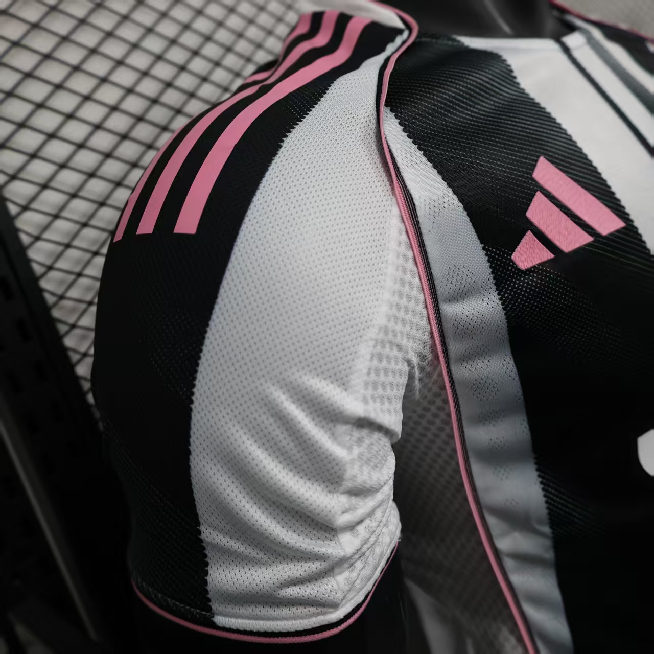 2025/2026 Player Version Juventus Home Football Shirt