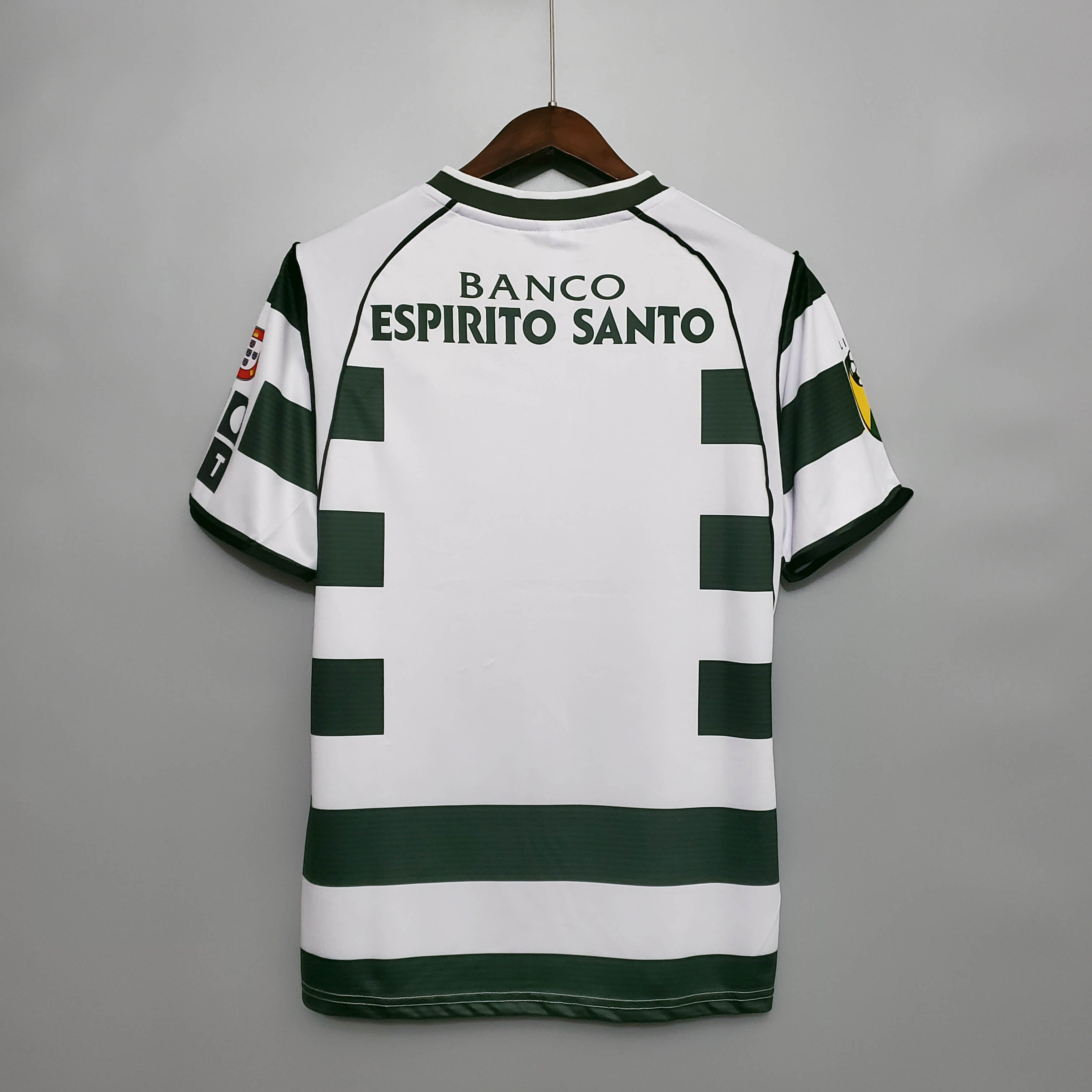 2002/2003 Retro Sporting Lisbon Home Football Shirt