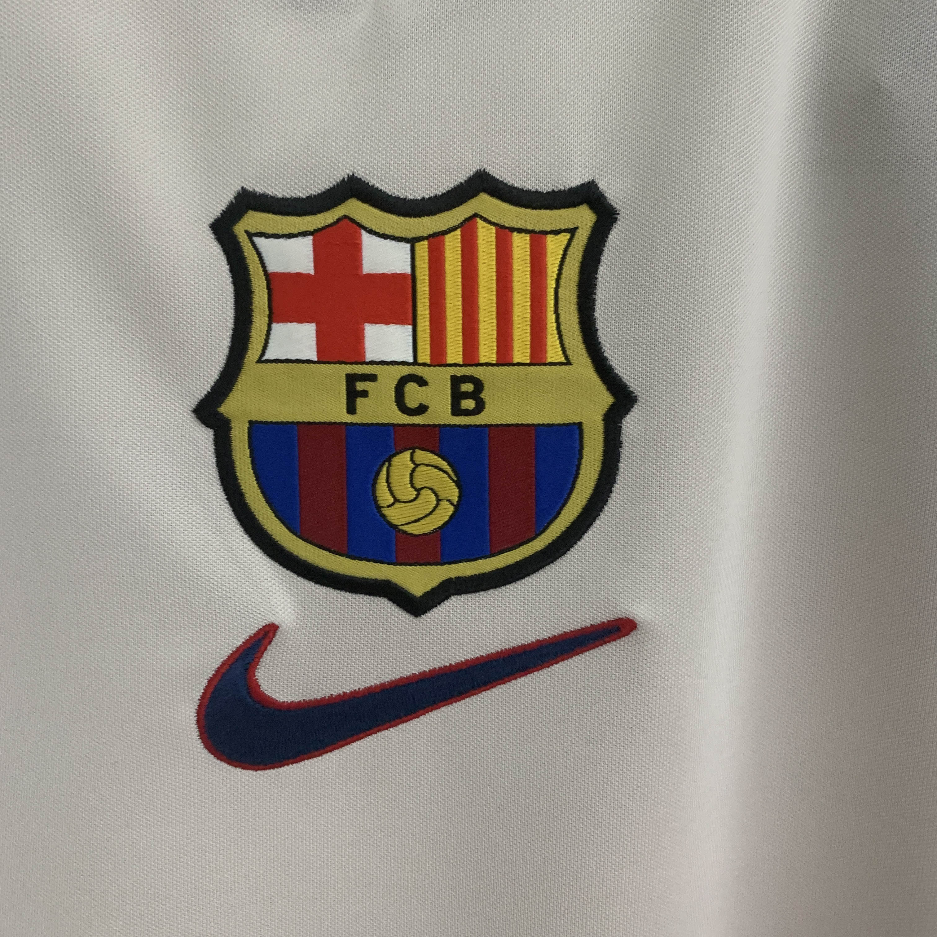 1998/1999 Retro Barcelona Away Football Shirt