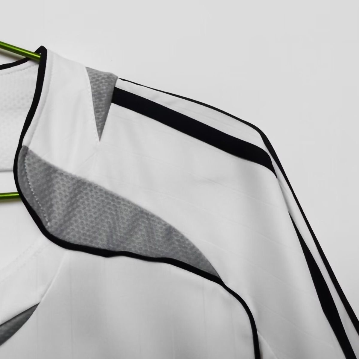 2006/2007 Retro Long Sleeve Real Madrid Home Football shirt 1:1 Thai Quality