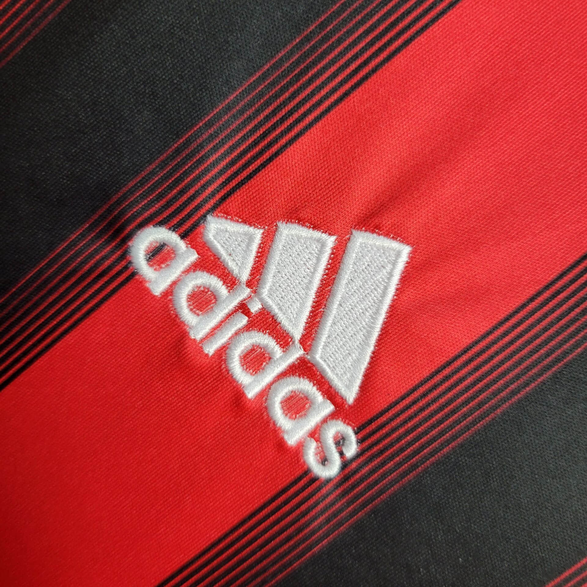 2004/2005 Retro AC Milan Home Football Shirt