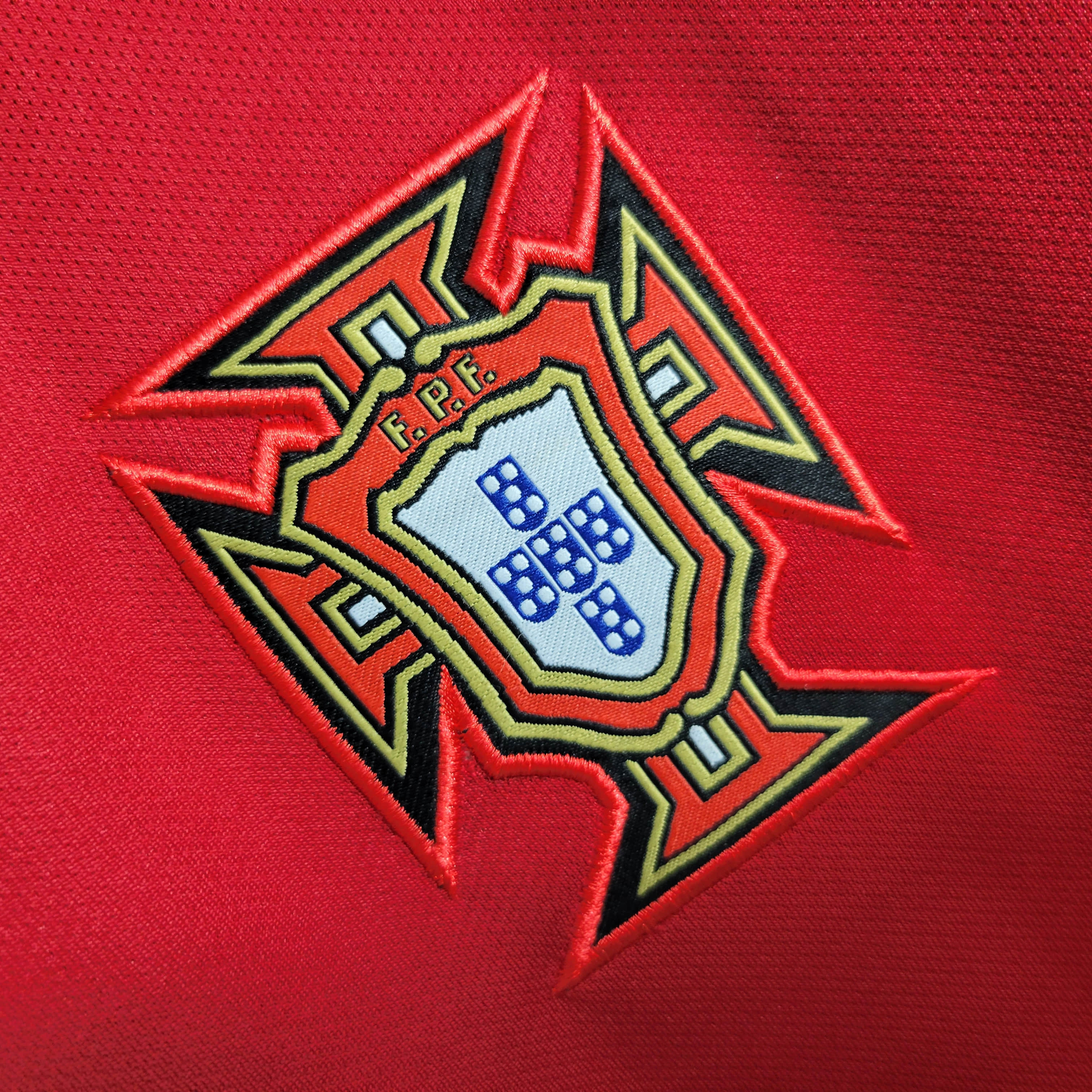 2016 Retro Portugal Away Football Shirt