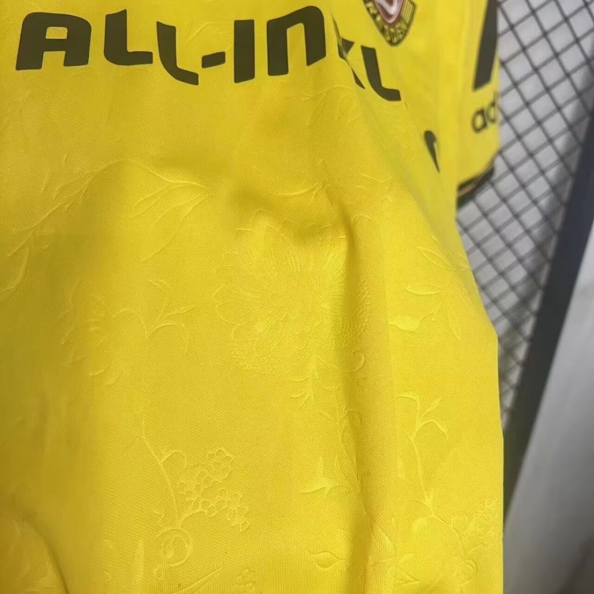 2025/2026 Dynamo Dresden HomeFootball shirt 1:1 Thai Quality