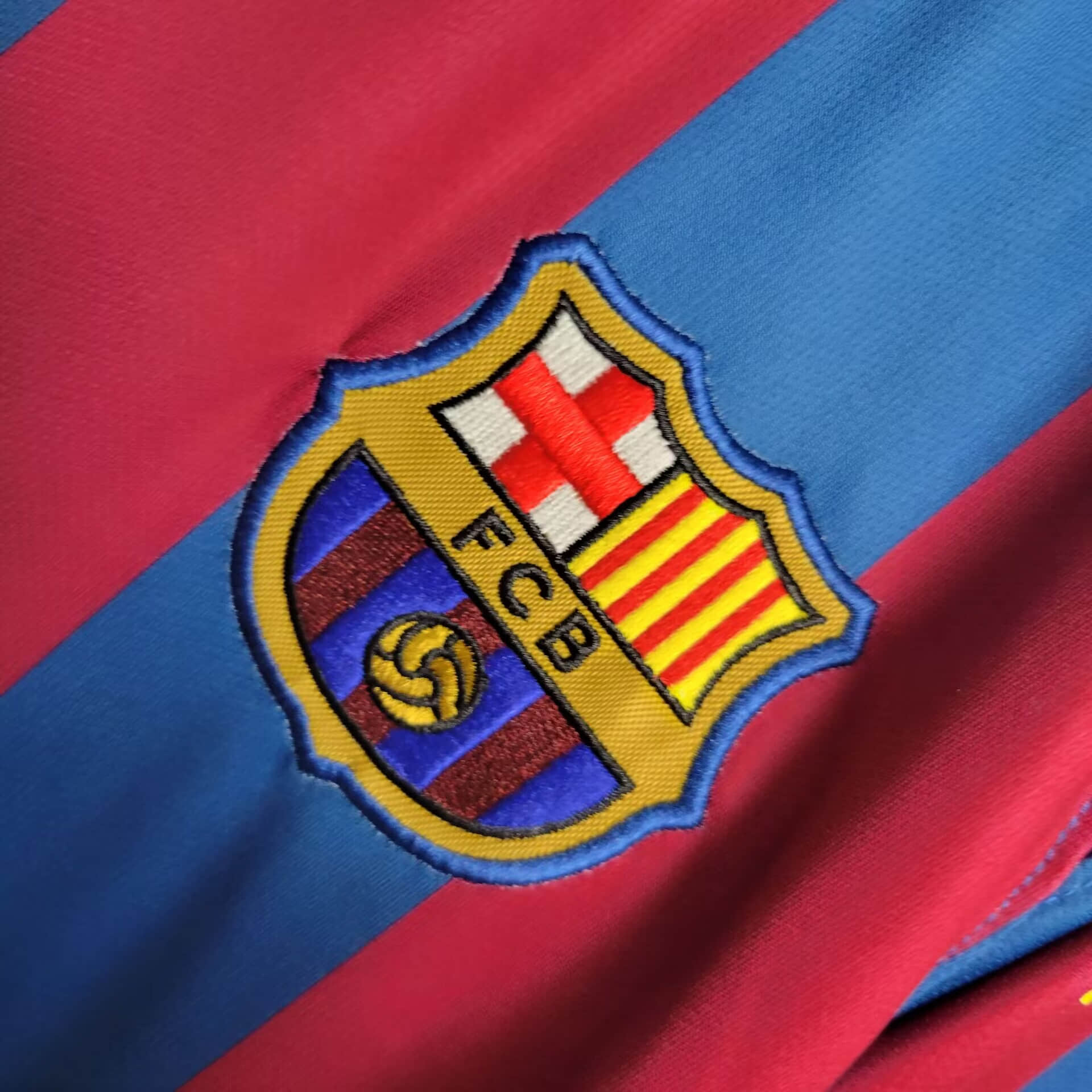 2005/2006 Retro Long Sleeve Barcelona Home Champions League Final Football Shirt