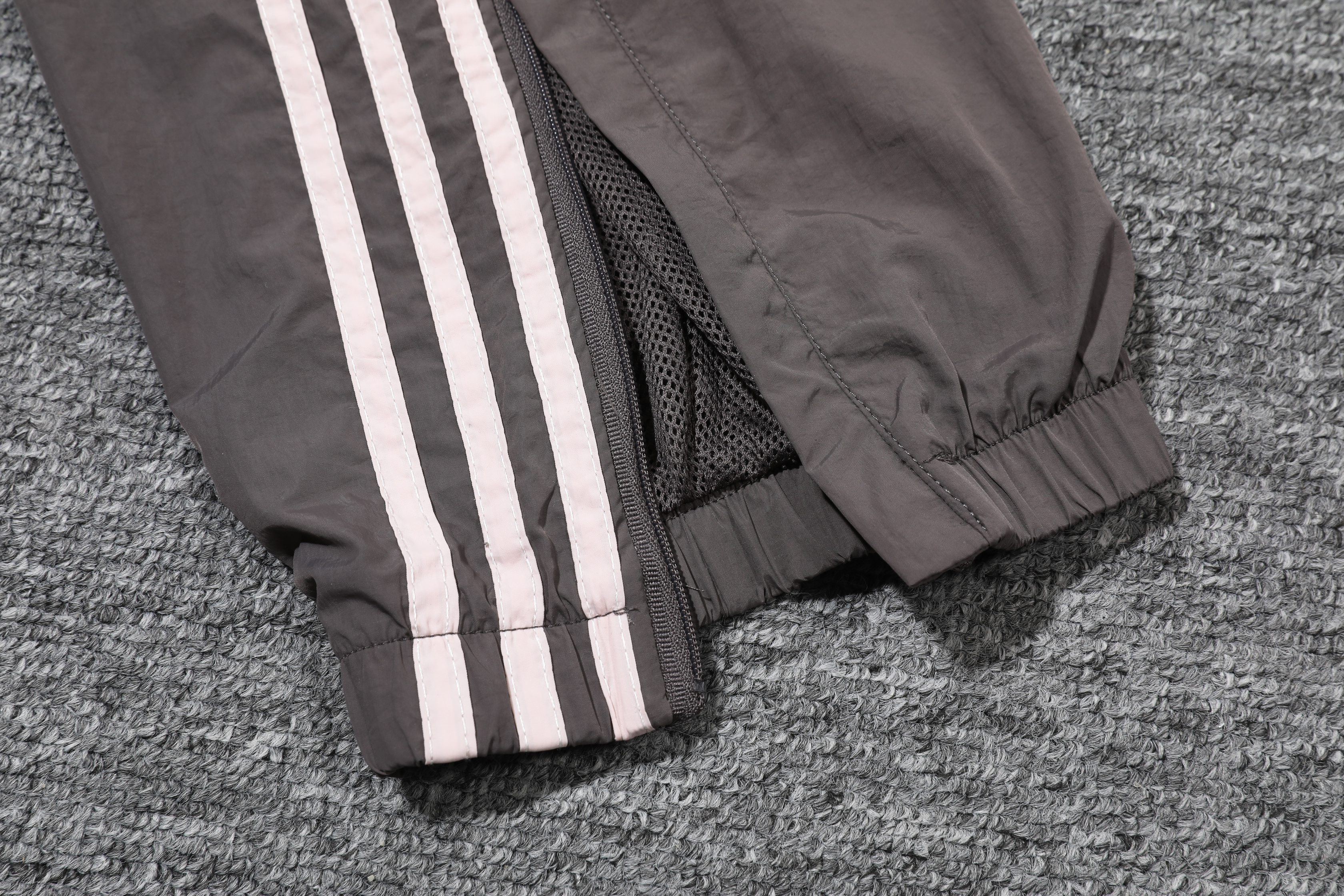 2024/2025 Real Madrid Windbreaker Football Shirt