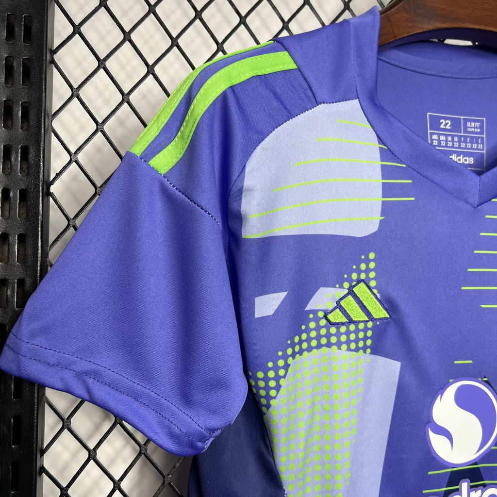 2024/2025 Manchester United Goalkeeper Football Shirt Kids Size