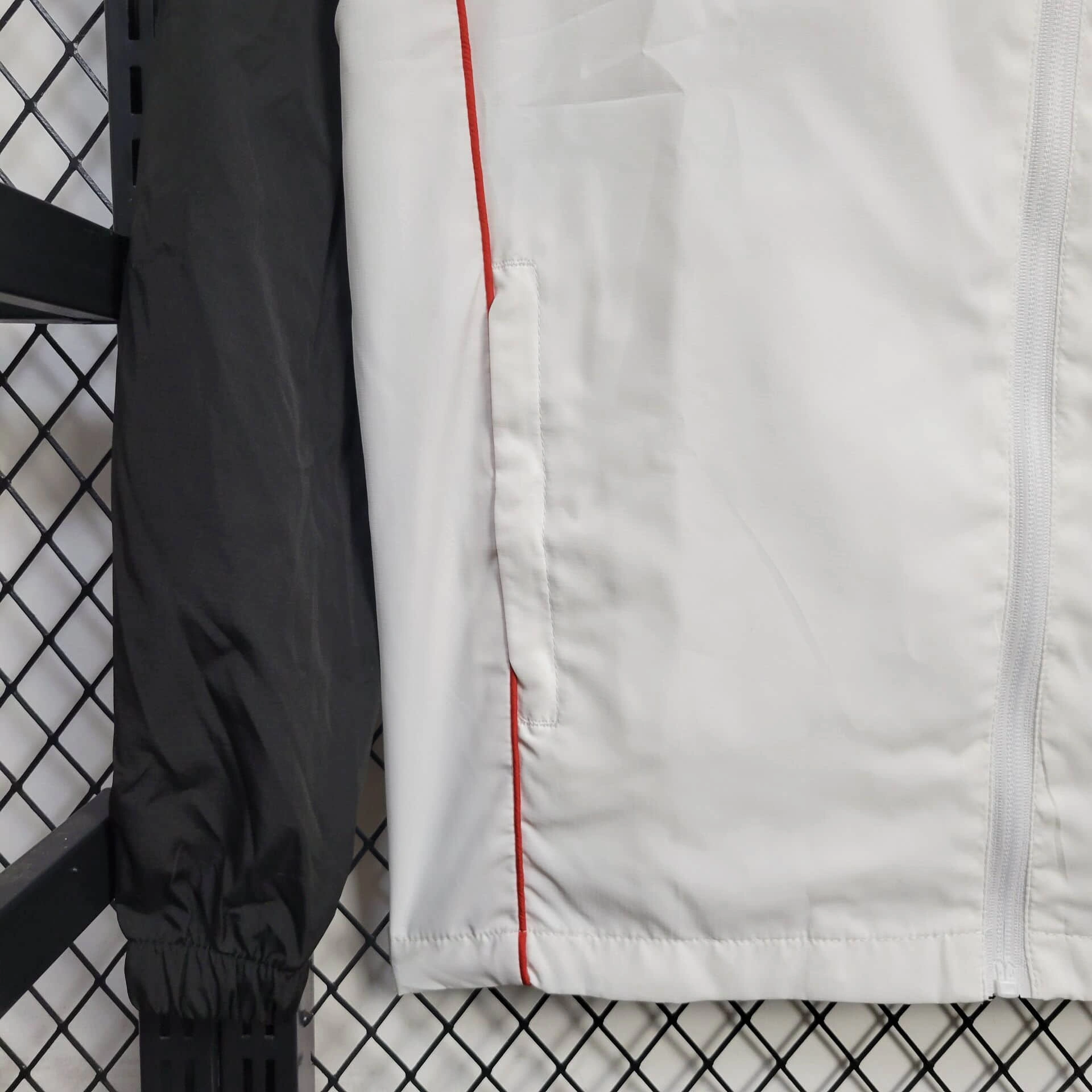 2025/2026 Manchester United Windbreaker Football shirt